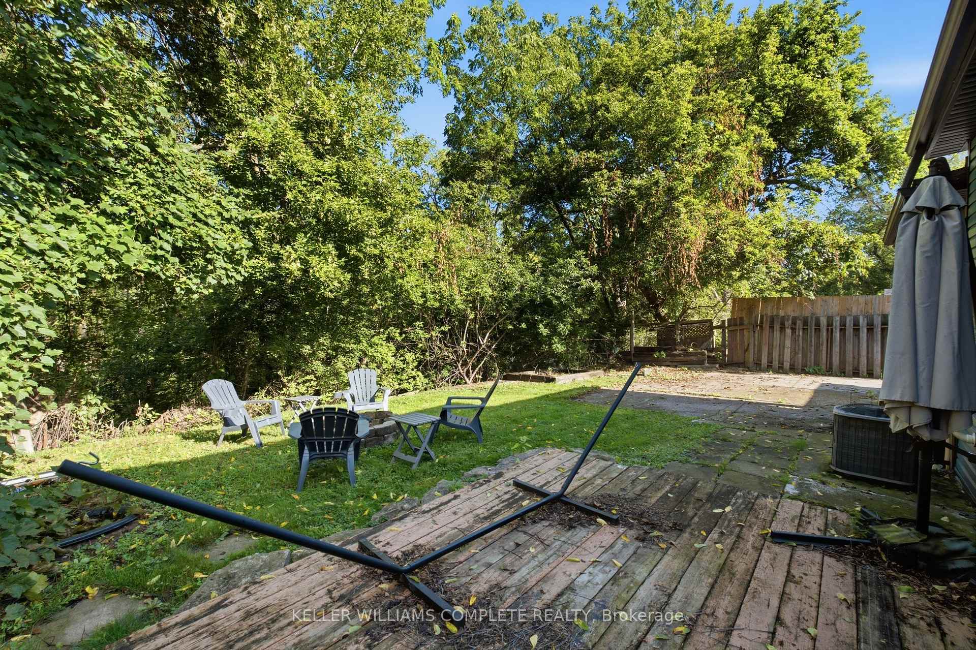 Photo 32 of 409 Ontario Street, Grimsby, Grimsby Beach — HOMEH