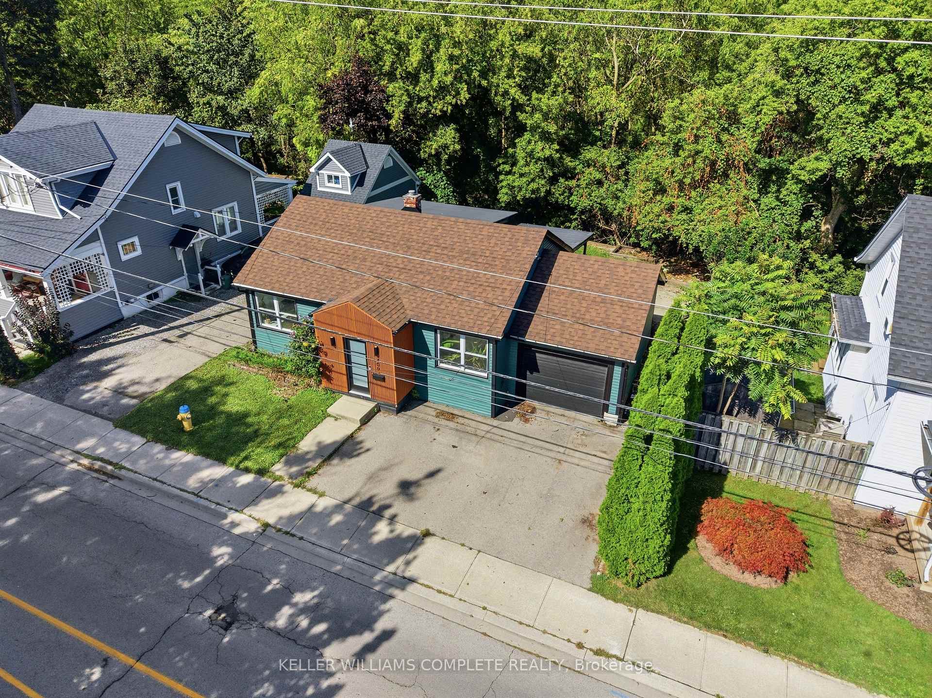 Photo 41 of 409 Ontario Street, Grimsby, Grimsby Beach — HOMEH