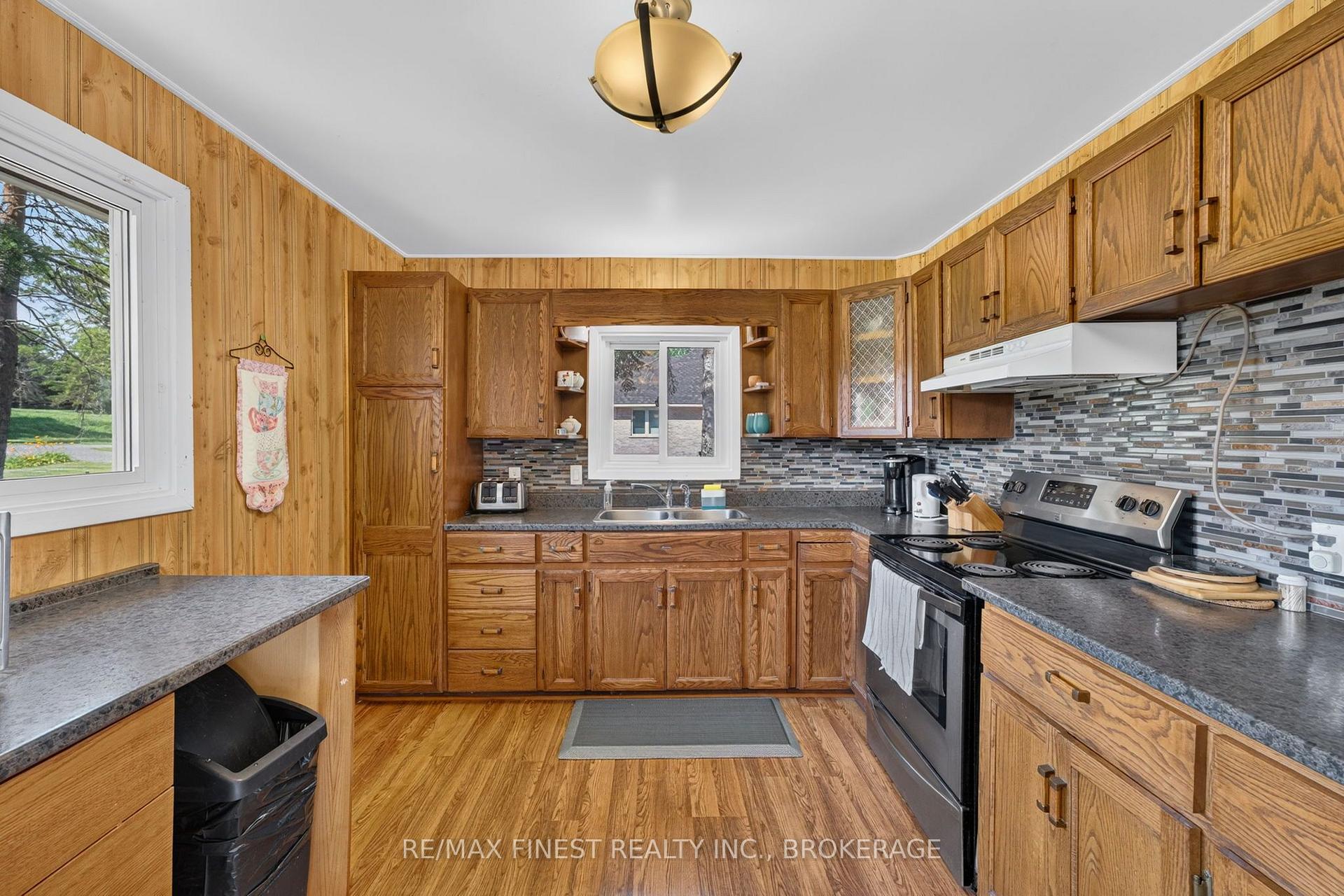 Photo 4 of 54 Bayview Drive, Greater Napanee, Greater Napanee — HOMEH