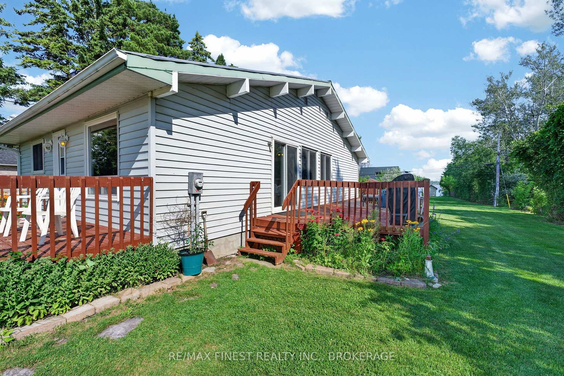 Photo 25 of 54 Bayview Drive, Greater Napanee, Greater Napanee — HOMEH