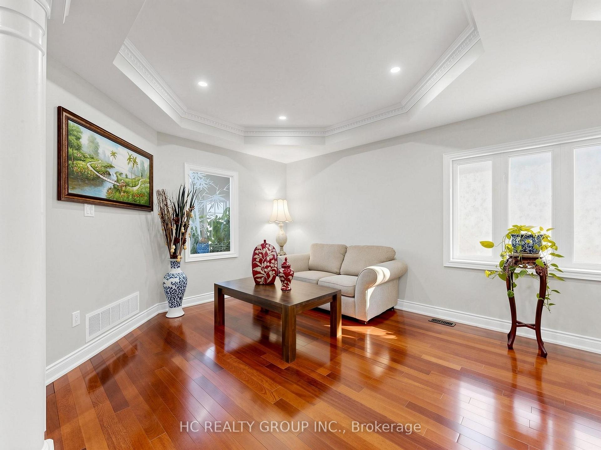 Photo 6 of 123 Ner Israel Drive, Vaughan, Patterson — HOMEH