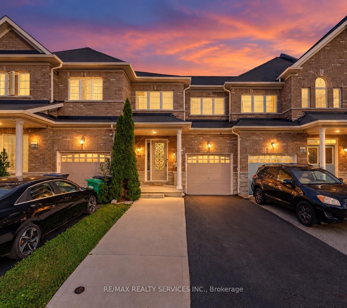 Photo 1 of 18 Seedland Crescent, Brampton, Sandringham-Wellington — HOMEH