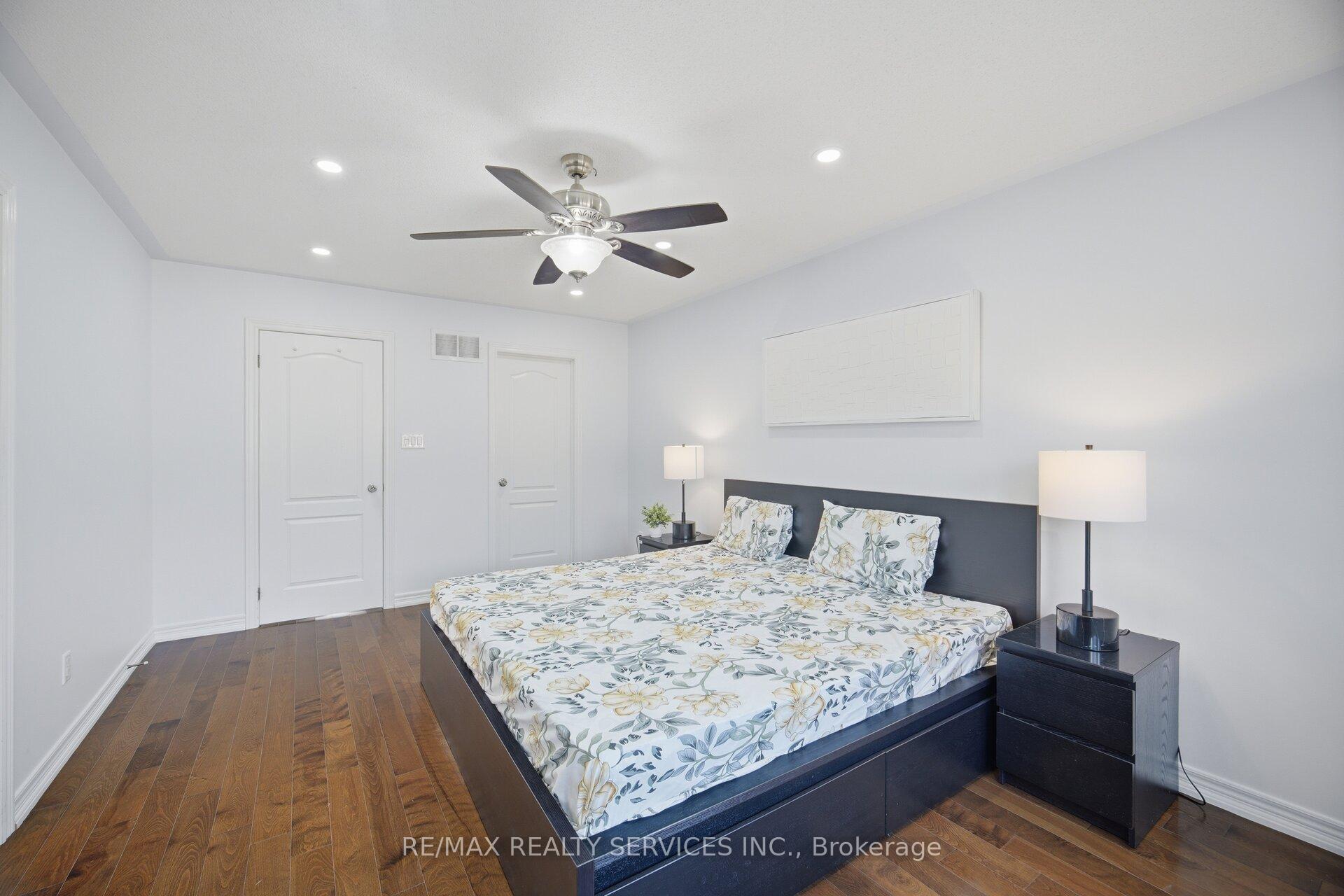 Photo 20 of 18 Seedland Crescent, Brampton, Sandringham-Wellington — HOMEH