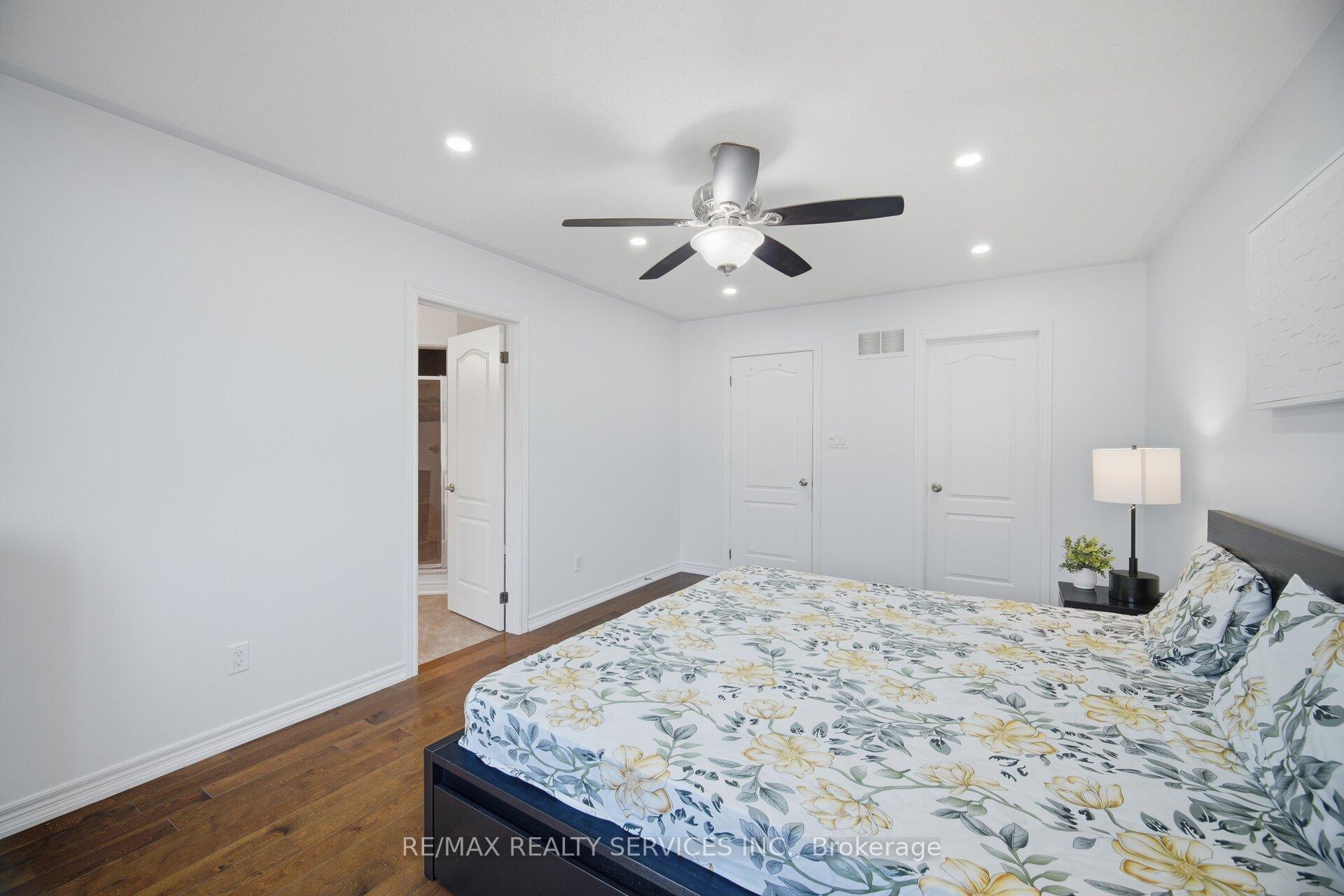 Photo 21 of 18 Seedland Crescent, Brampton, Sandringham-Wellington — HOMEH
