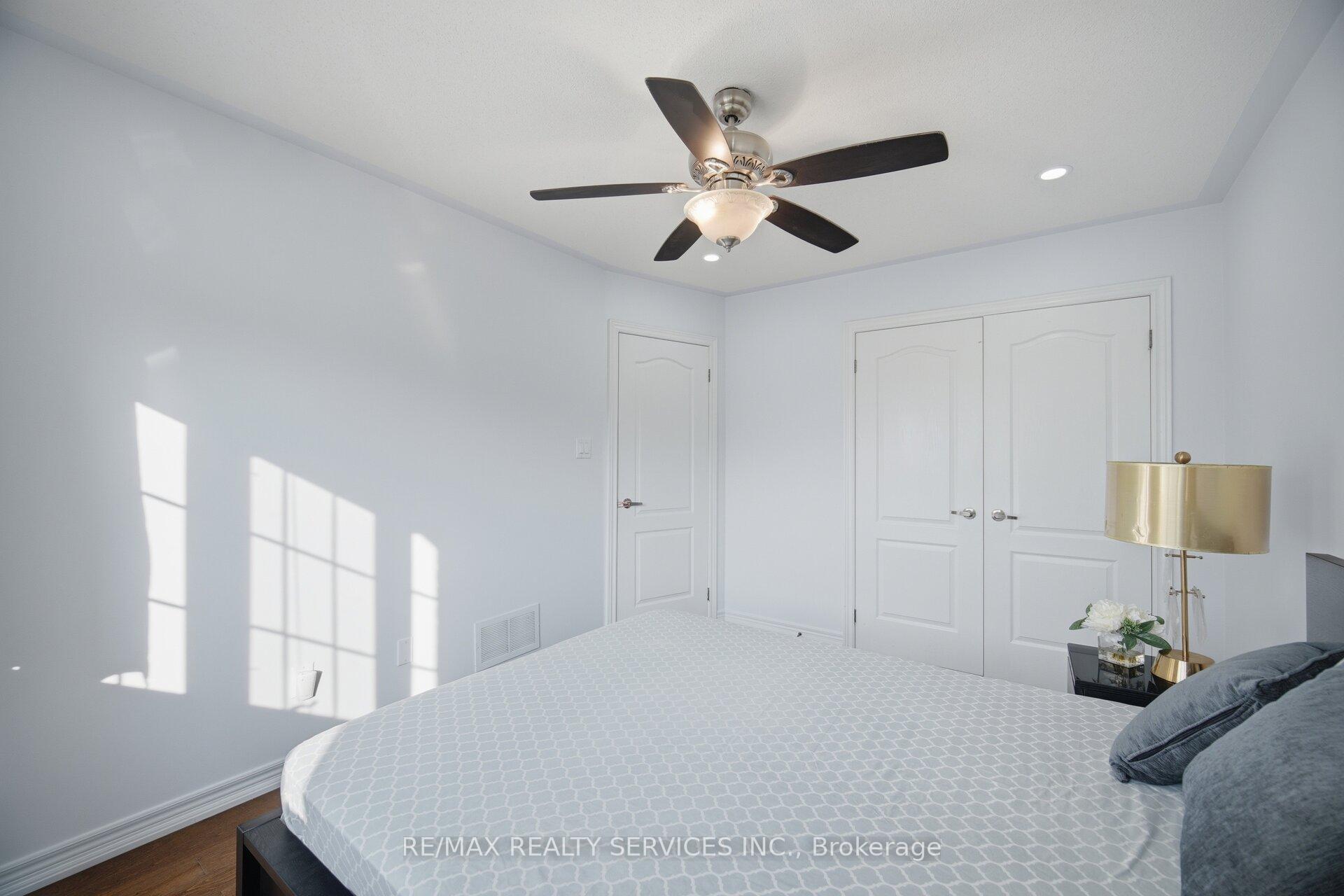 Photo 25 of 18 Seedland Crescent, Brampton, Sandringham-Wellington — HOMEH