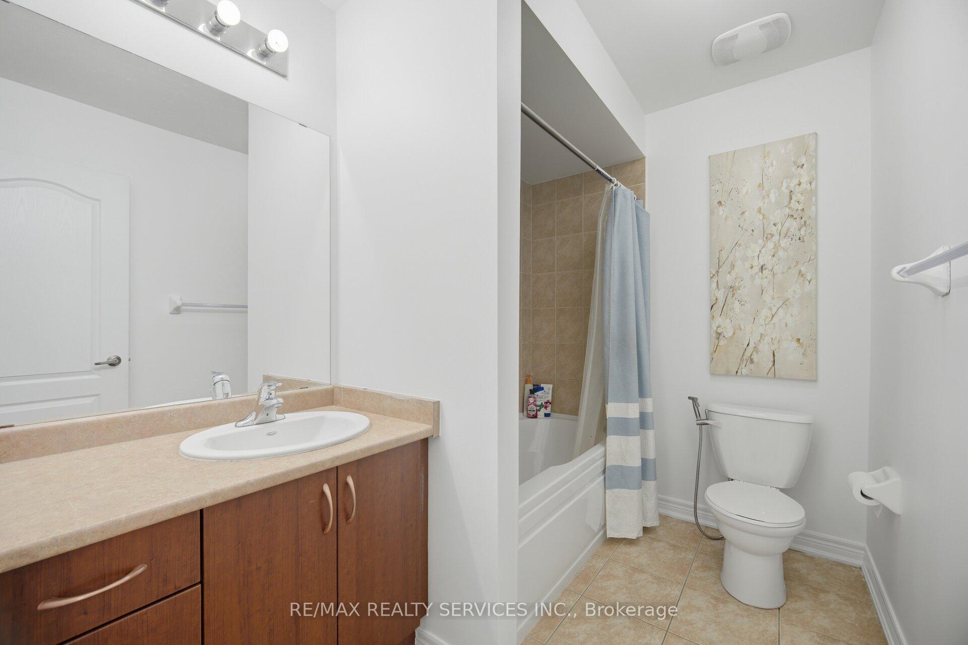 Photo 30 of 18 Seedland Crescent, Brampton, Sandringham-Wellington — HOMEH