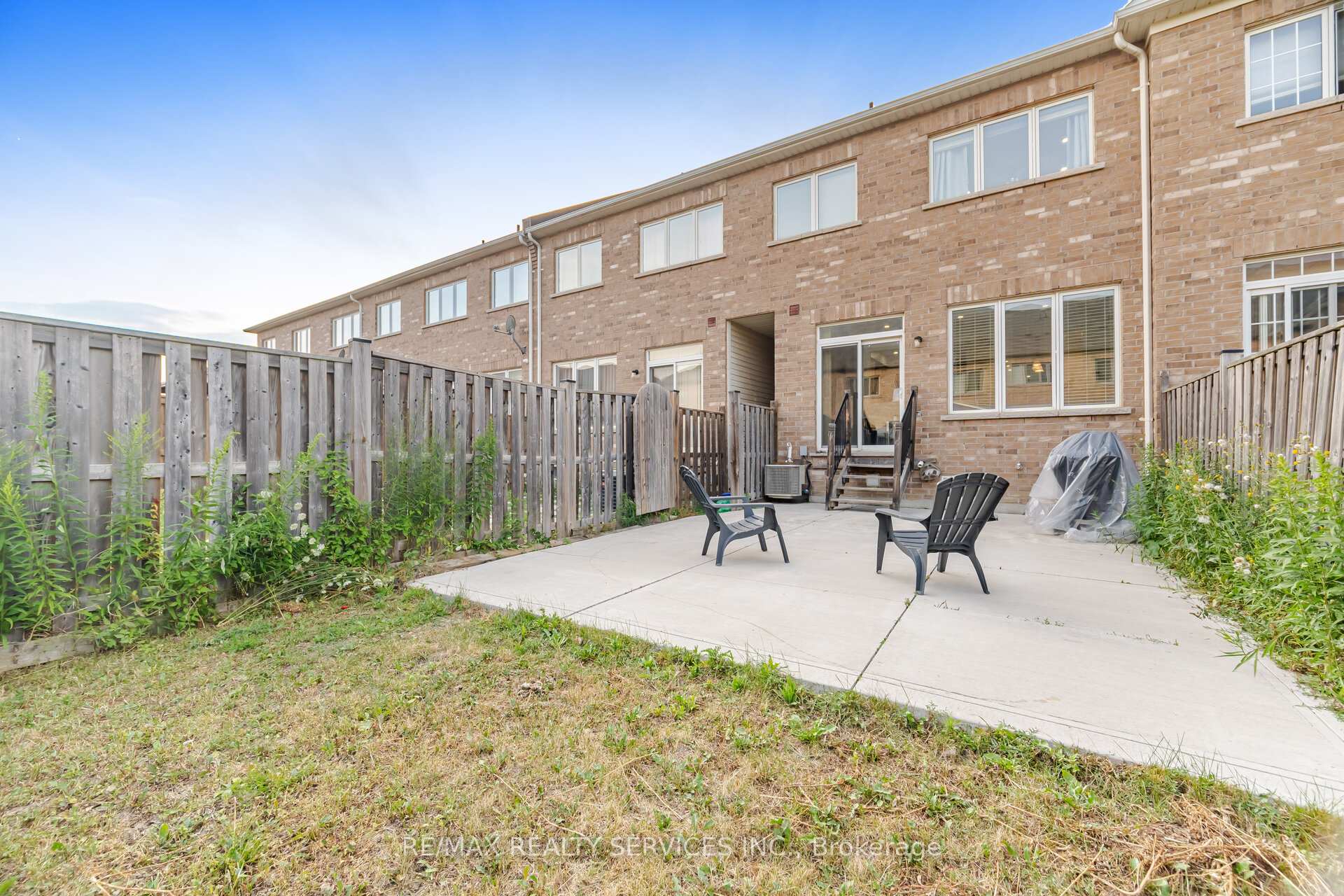 Photo 39 of 18 Seedland Crescent, Brampton, Sandringham-Wellington — HOMEH