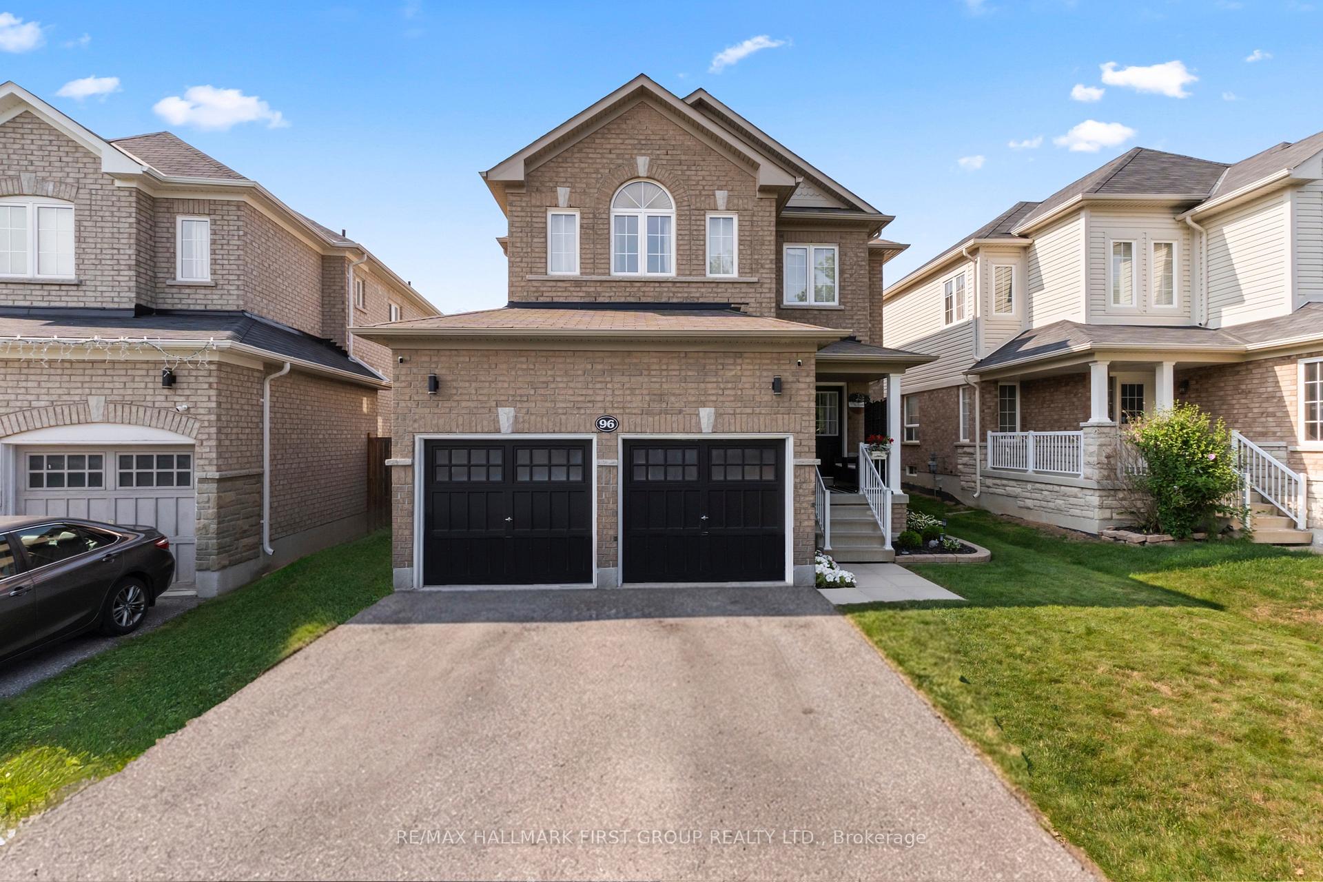 Photo 2 of 96 Redfern Crescent, Clarington, Bowmanville — HOMEH