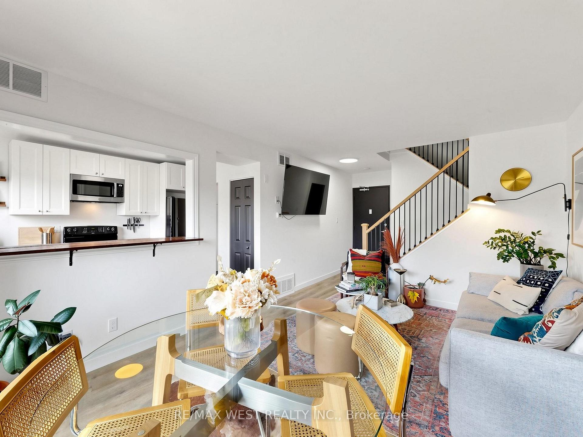 Photo 13 of Unit 6, 2027 Bluefields Drive, Burlington, Mountainside — HOMEH