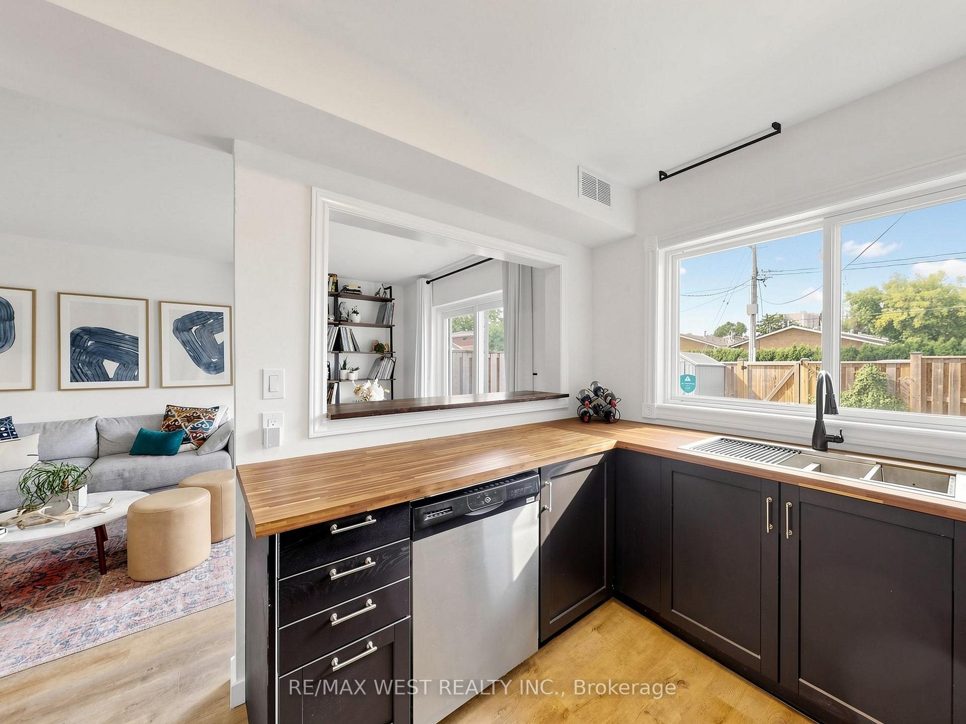 Photo 16 of Unit 6, 2027 Bluefields Drive, Burlington, Mountainside — HOMEH