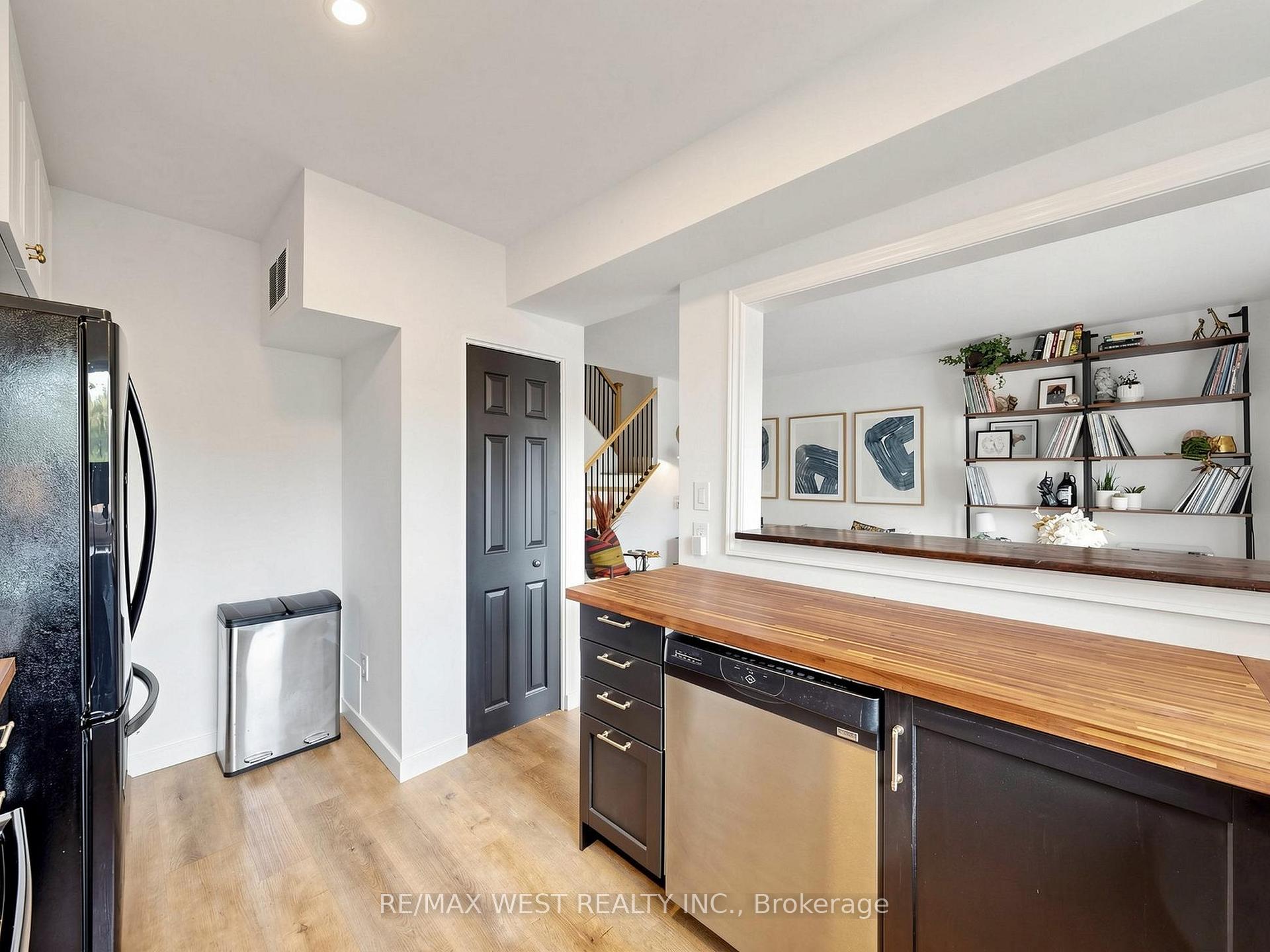 Photo 17 of Unit 6, 2027 Bluefields Drive, Burlington, Mountainside — HOMEH