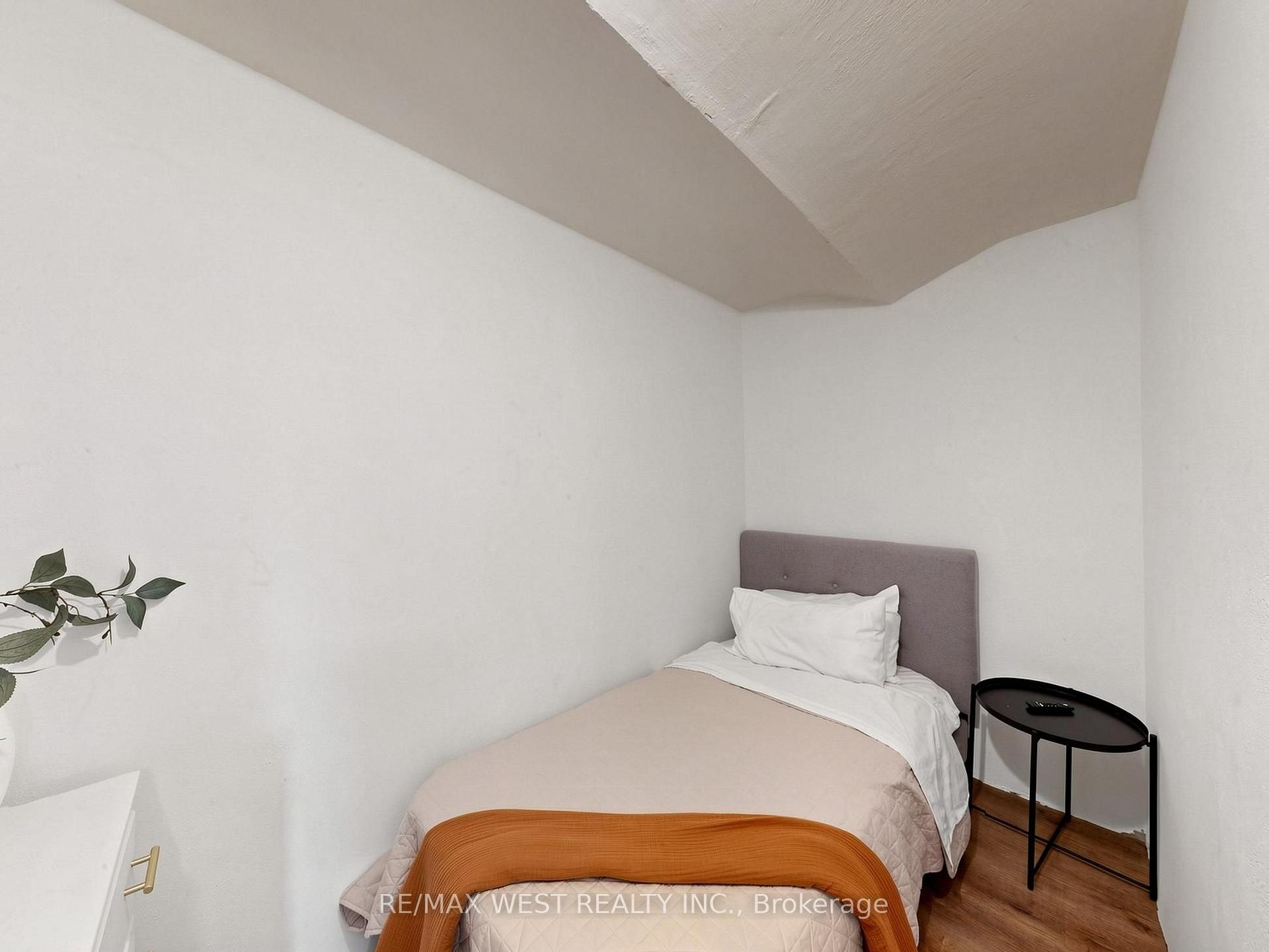 Photo 29 of Unit 6, 2027 Bluefields Drive, Burlington, Mountainside — HOMEH