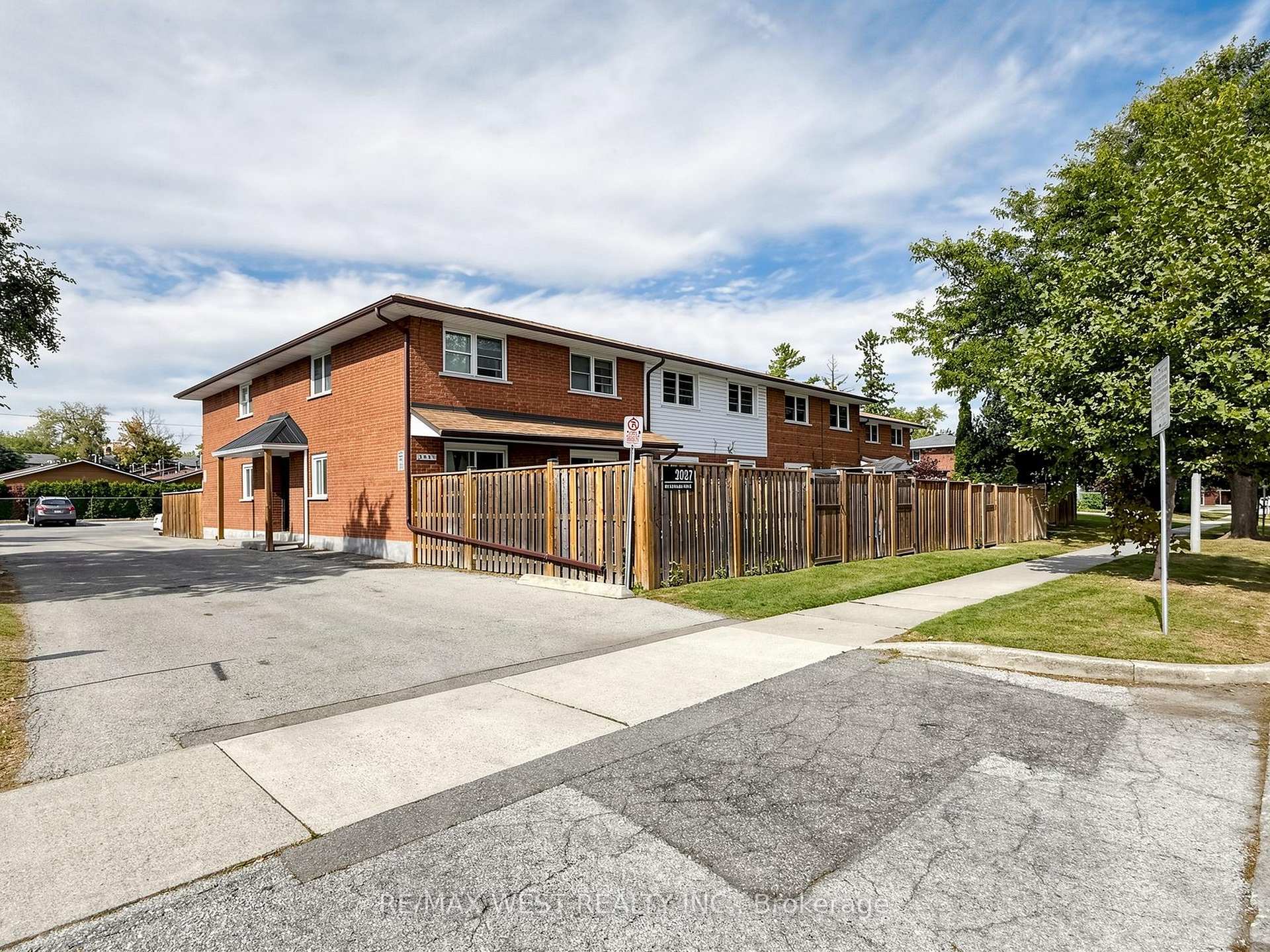 Photo 47 of Unit 6, 2027 Bluefields Drive, Burlington, Mountainside — HOMEH