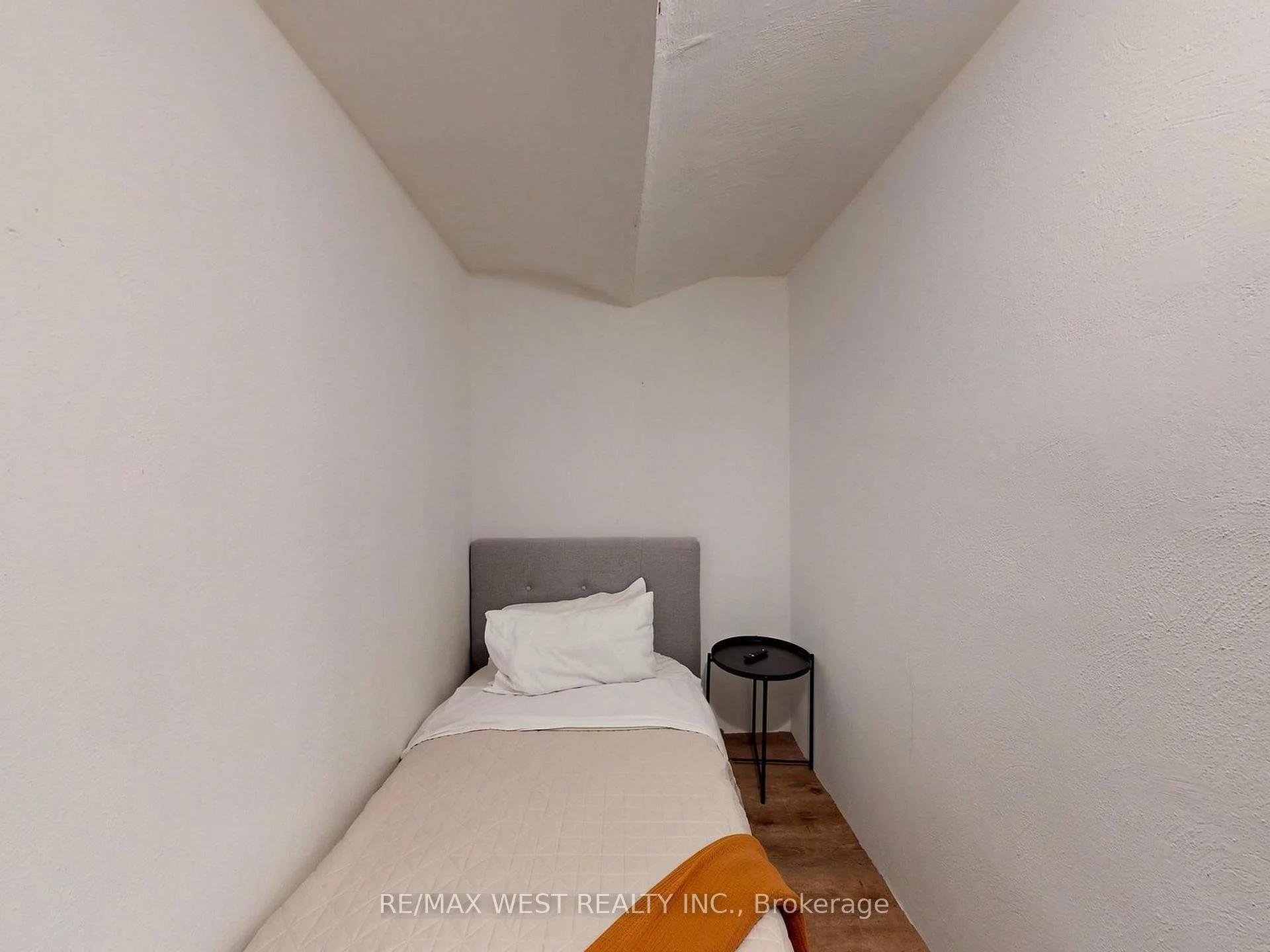 Photo 34 of Unit 6, 2027 Bluefields Drive, Burlington, Mountainside — HOMEH