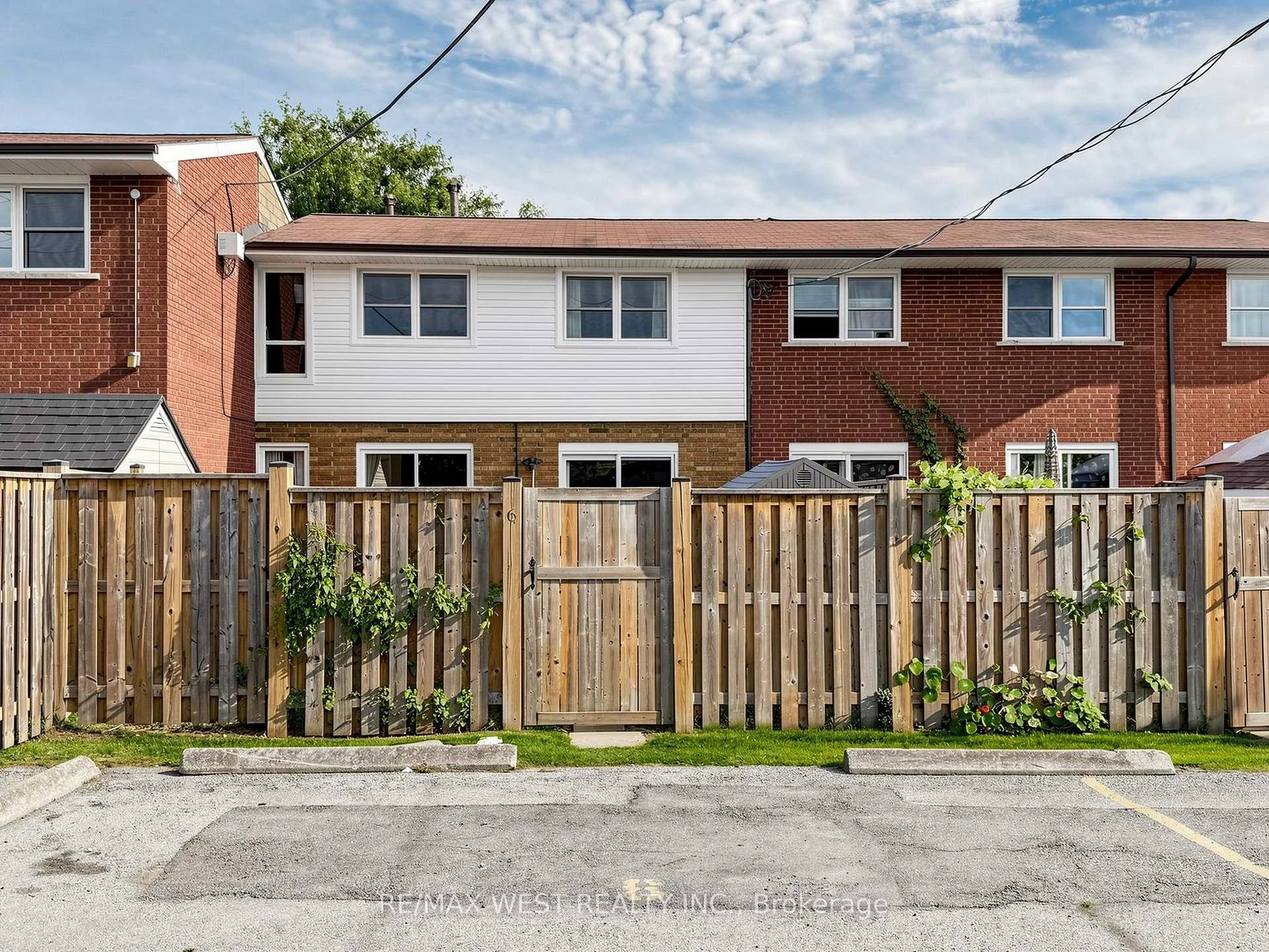 Photo 43 of Unit 6, 2027 Bluefields Drive, Burlington, Mountainside — HOMEH
