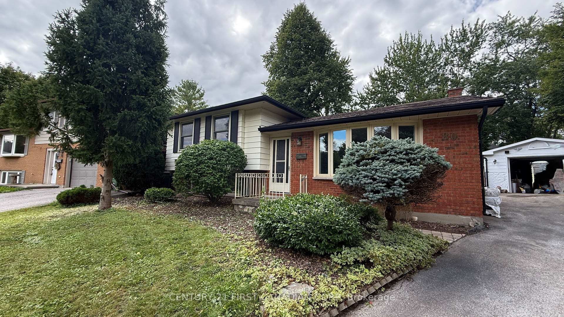 Photo 1 of 80 Rollscourt Place, London, North K — HOMEH
