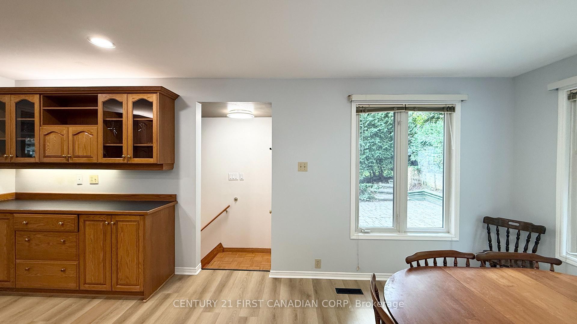 Photo 9 of 80 Rollscourt Place, London, North K — HOMEH