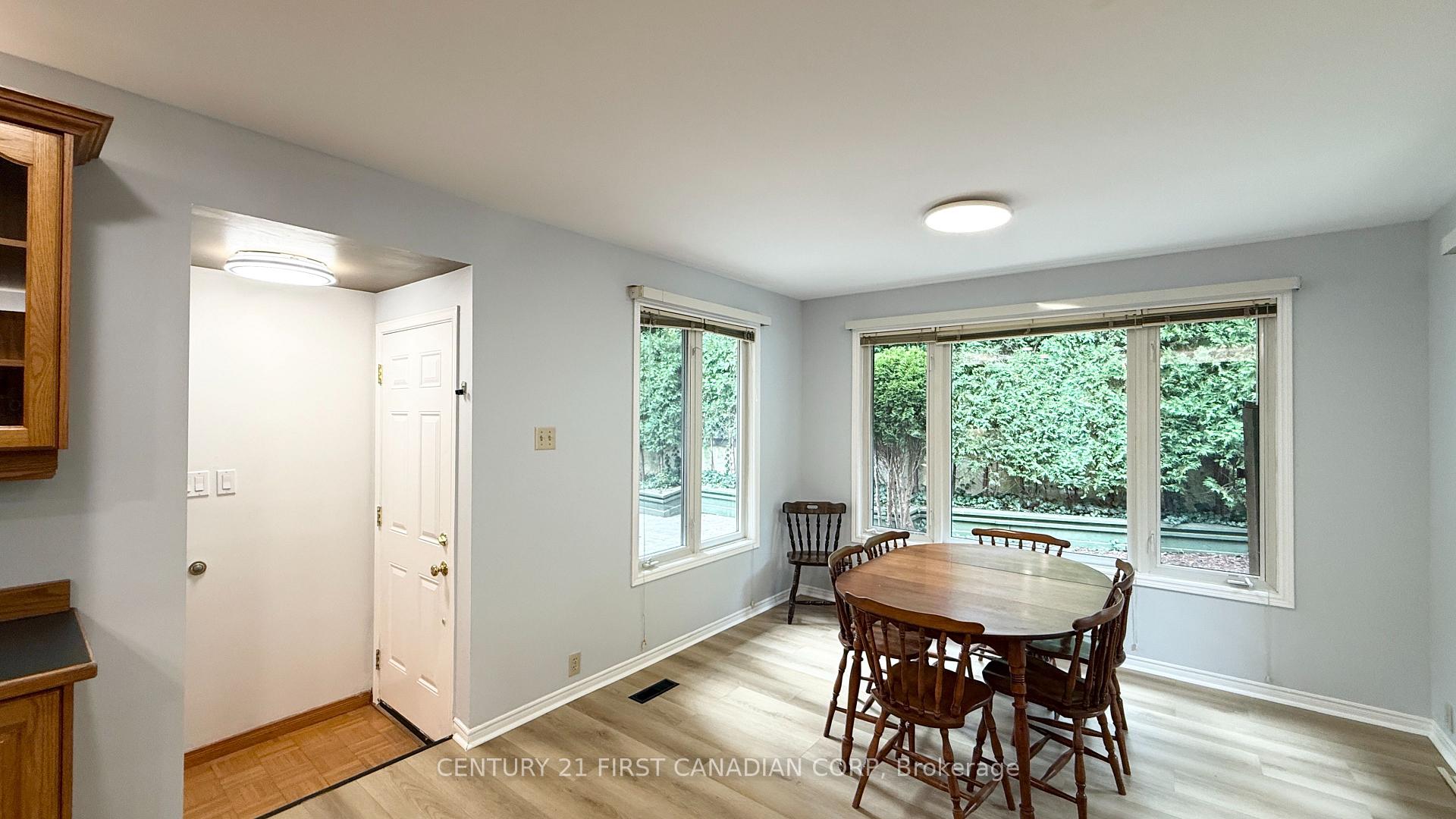 Photo 10 of 80 Rollscourt Place, London, North K — HOMEH