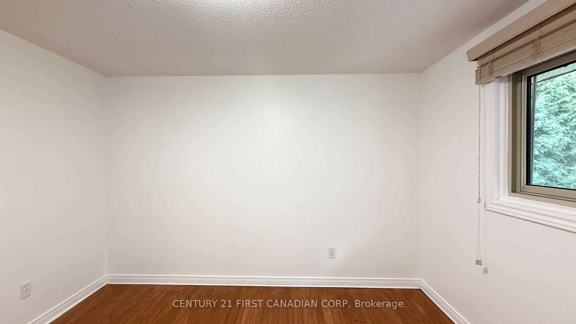 Photo 19 of 80 Rollscourt Place, London, North K — HOMEH