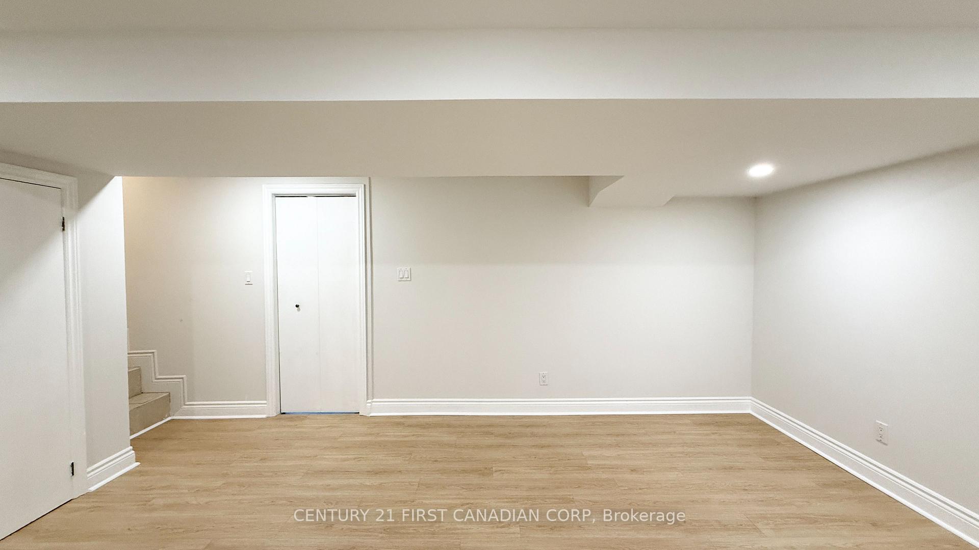 Photo 32 of 80 Rollscourt Place, London, North K — HOMEH