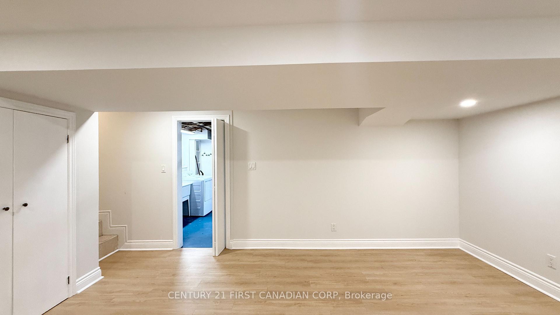 Photo 33 of 80 Rollscourt Place, London, North K — HOMEH