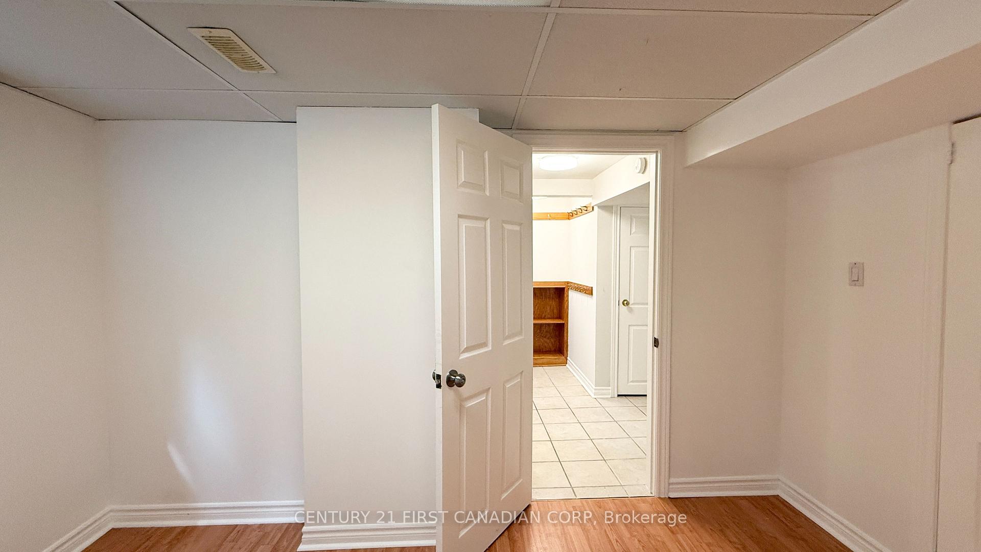 Photo 41 of 80 Rollscourt Place, London, North K — HOMEH