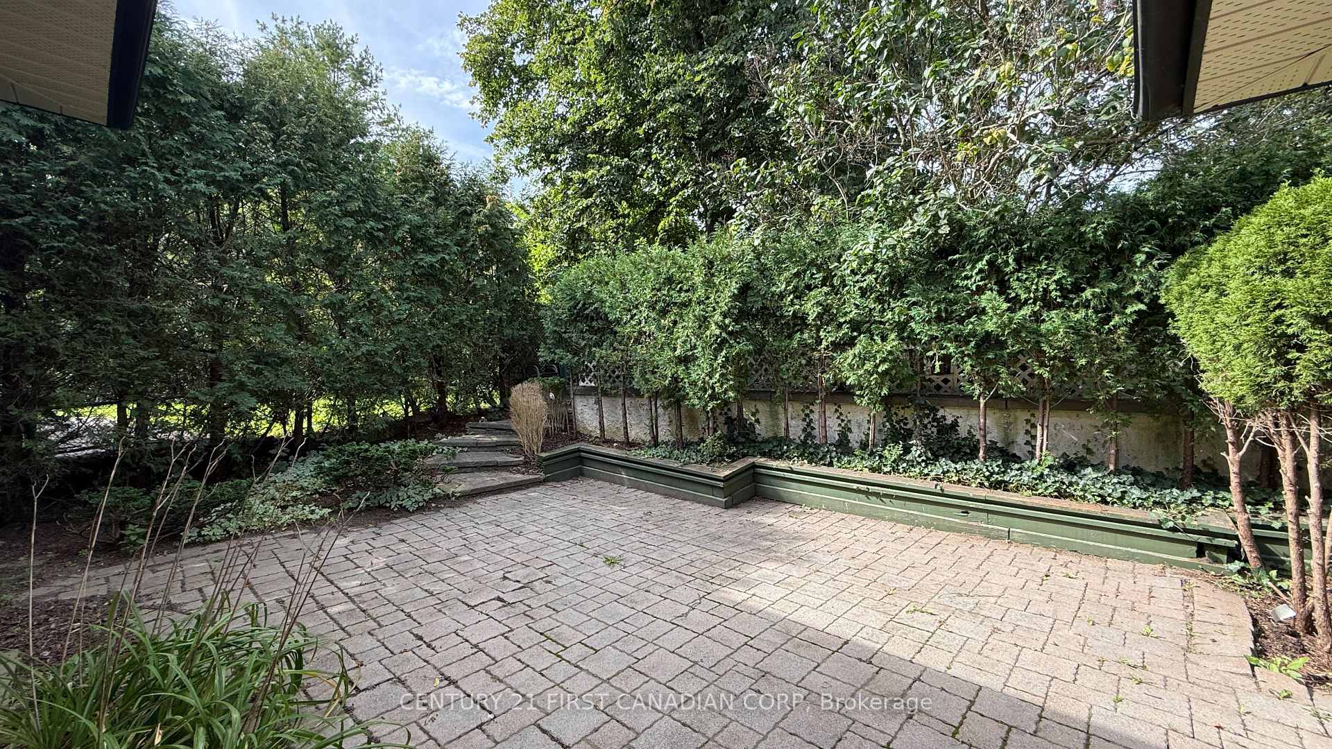 Photo 51 of 80 Rollscourt Place, London, North K — HOMEH