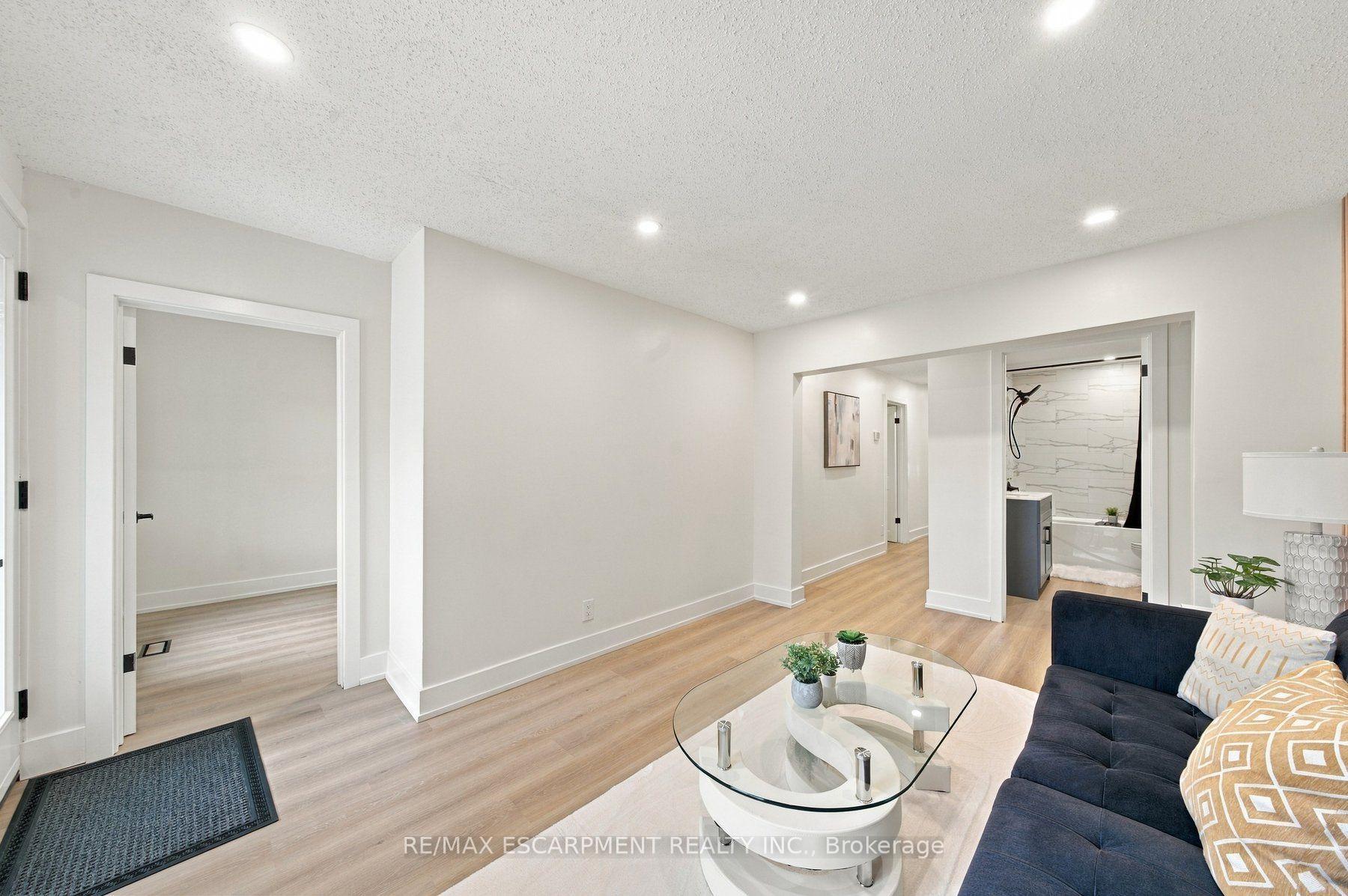 Photo 6 of 154 Campbell Avenue, Hamilton, Crown Point — HOMEH