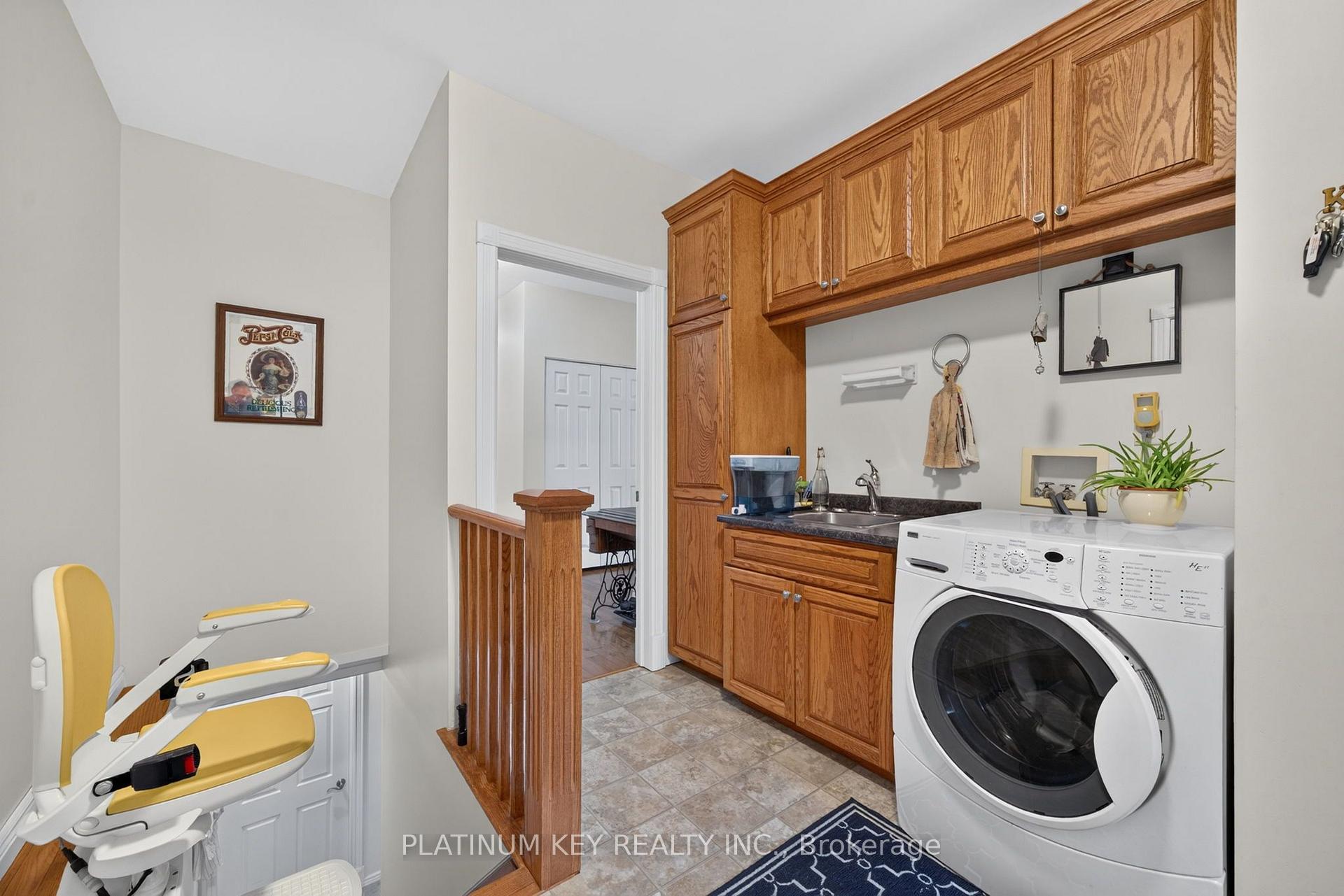 Photo 26 of 653 Peter Street, Strathroy-Caradoc, Melbourne — HOMEH