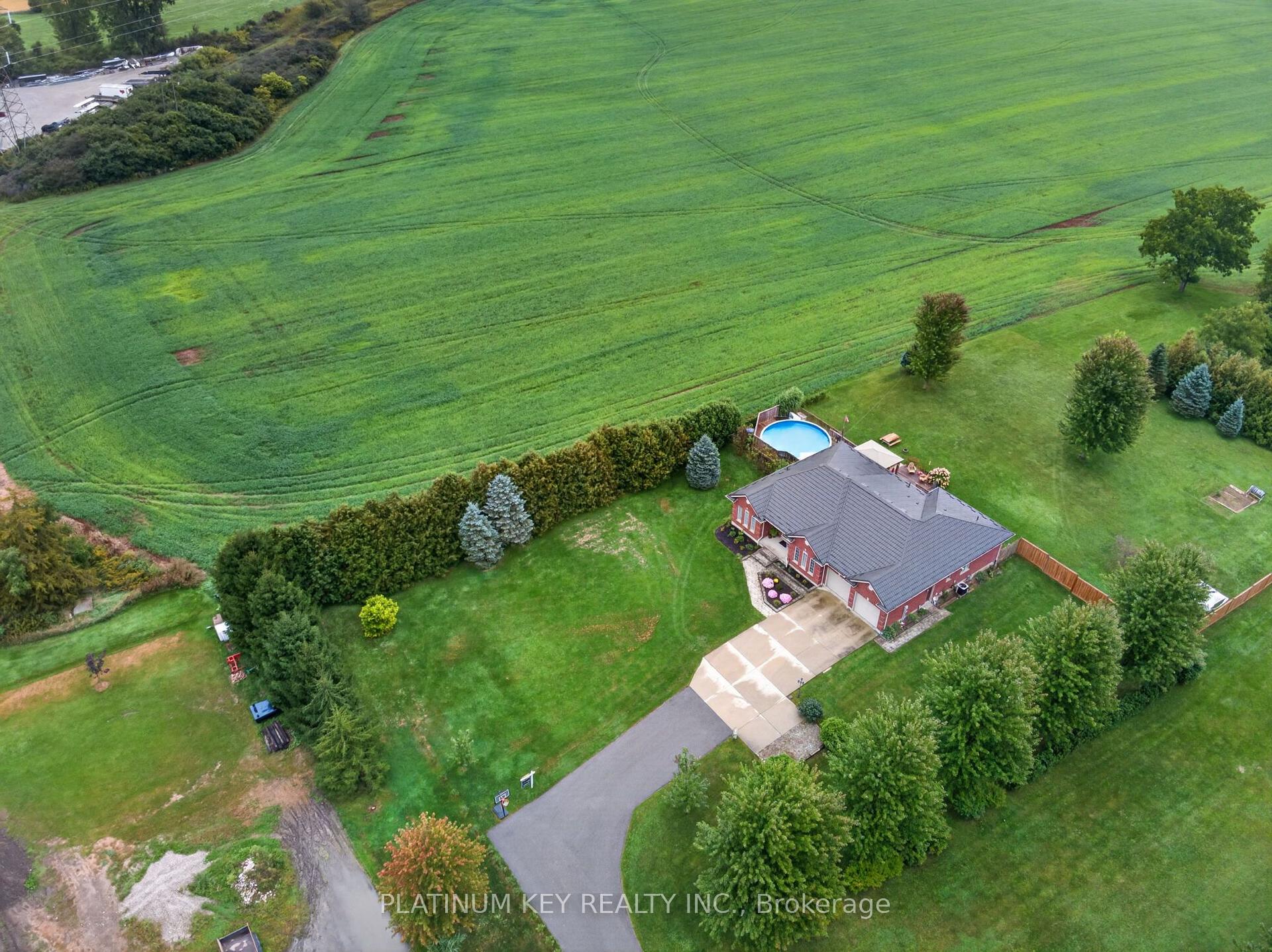 Photo 38 of 653 Peter Street, Strathroy-Caradoc, Melbourne — HOMEH