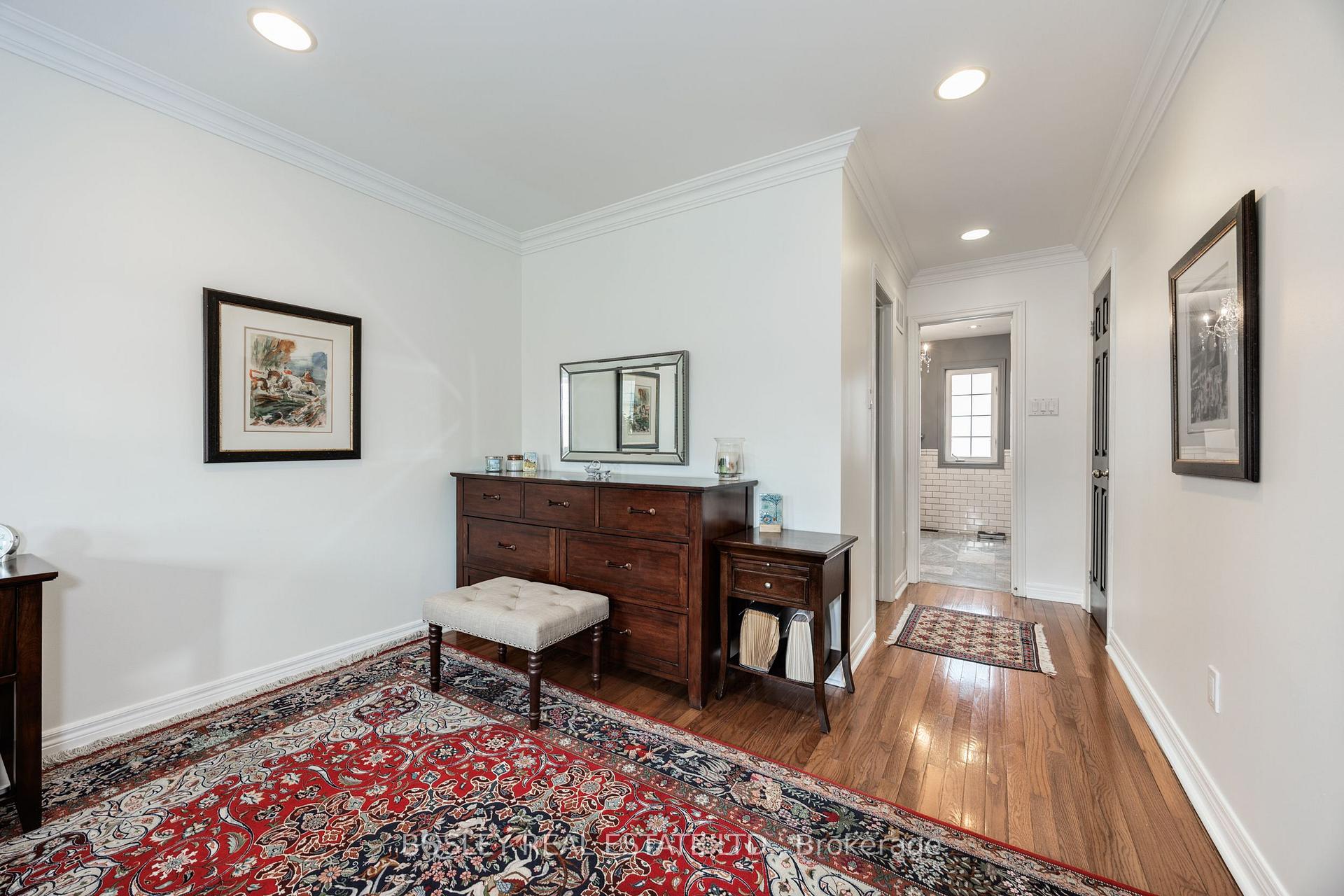 Photo 21 of 17 Krawchuk Lane, Toronto, Leaside — HOMEH