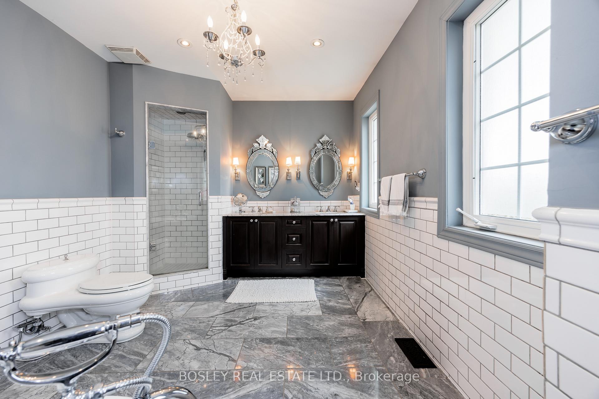 Photo 24 of 17 Krawchuk Lane, Toronto, Leaside — HOMEH