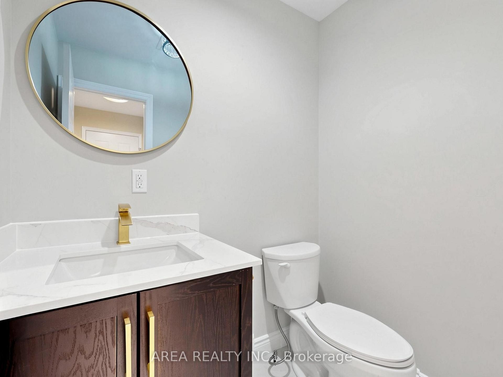 Photo 21 of 4749 Empire Crescent, Mississauga, Hurontario — HOMEH
