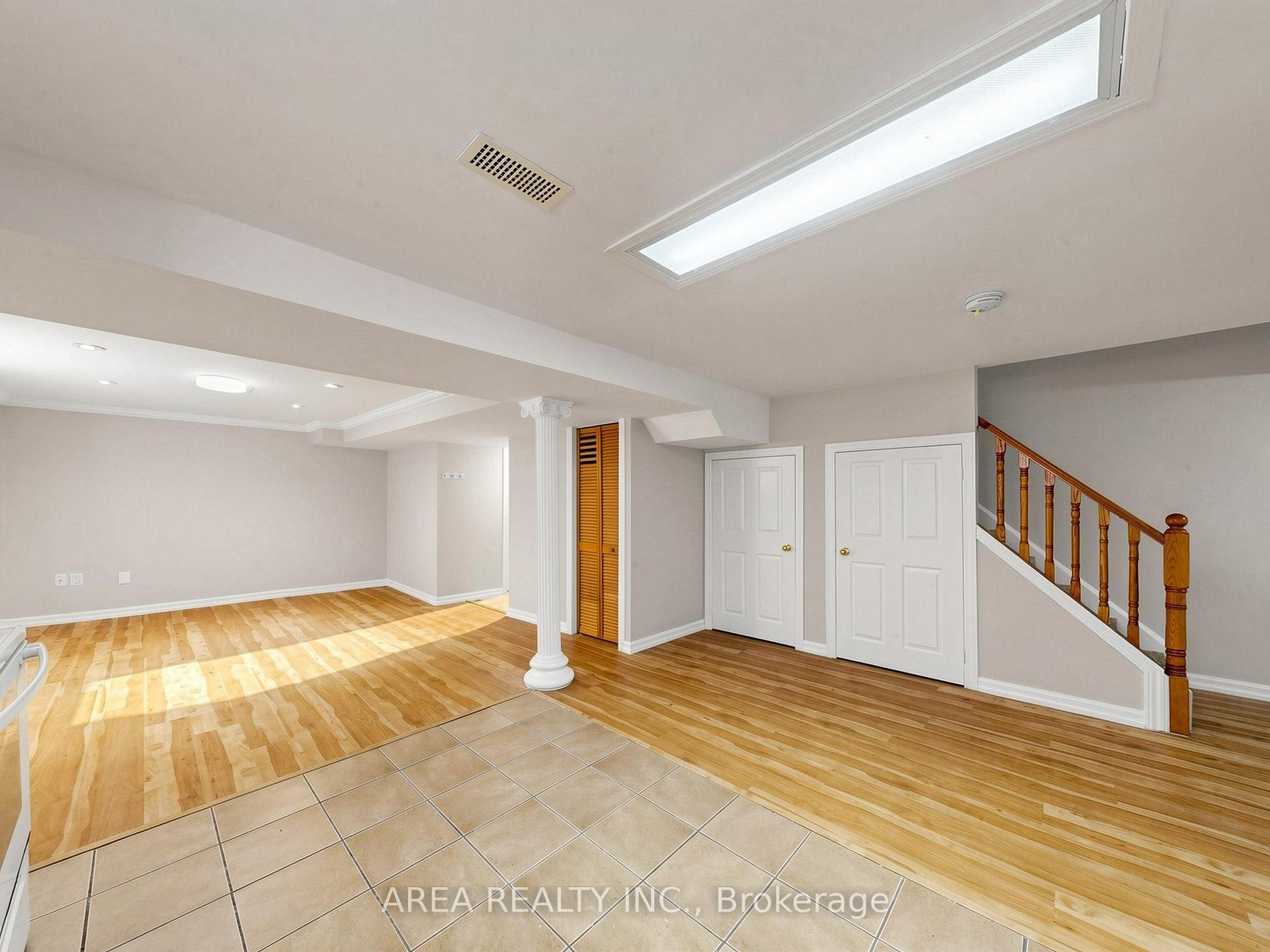 Photo 40 of 4749 Empire Crescent, Mississauga, Hurontario — HOMEH