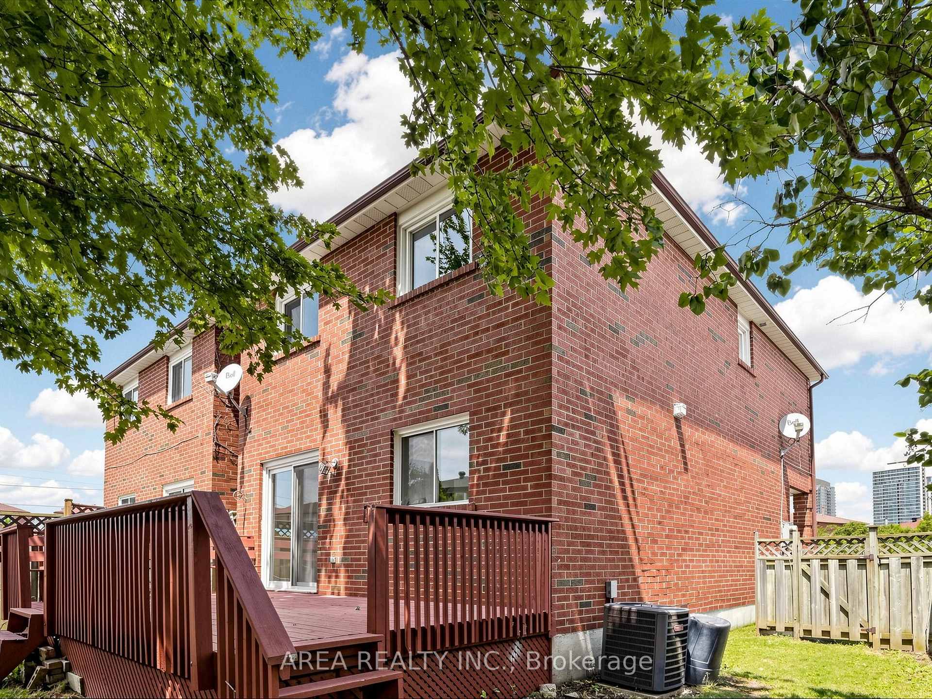 Photo 48 of 4749 Empire Crescent, Mississauga, Hurontario — HOMEH