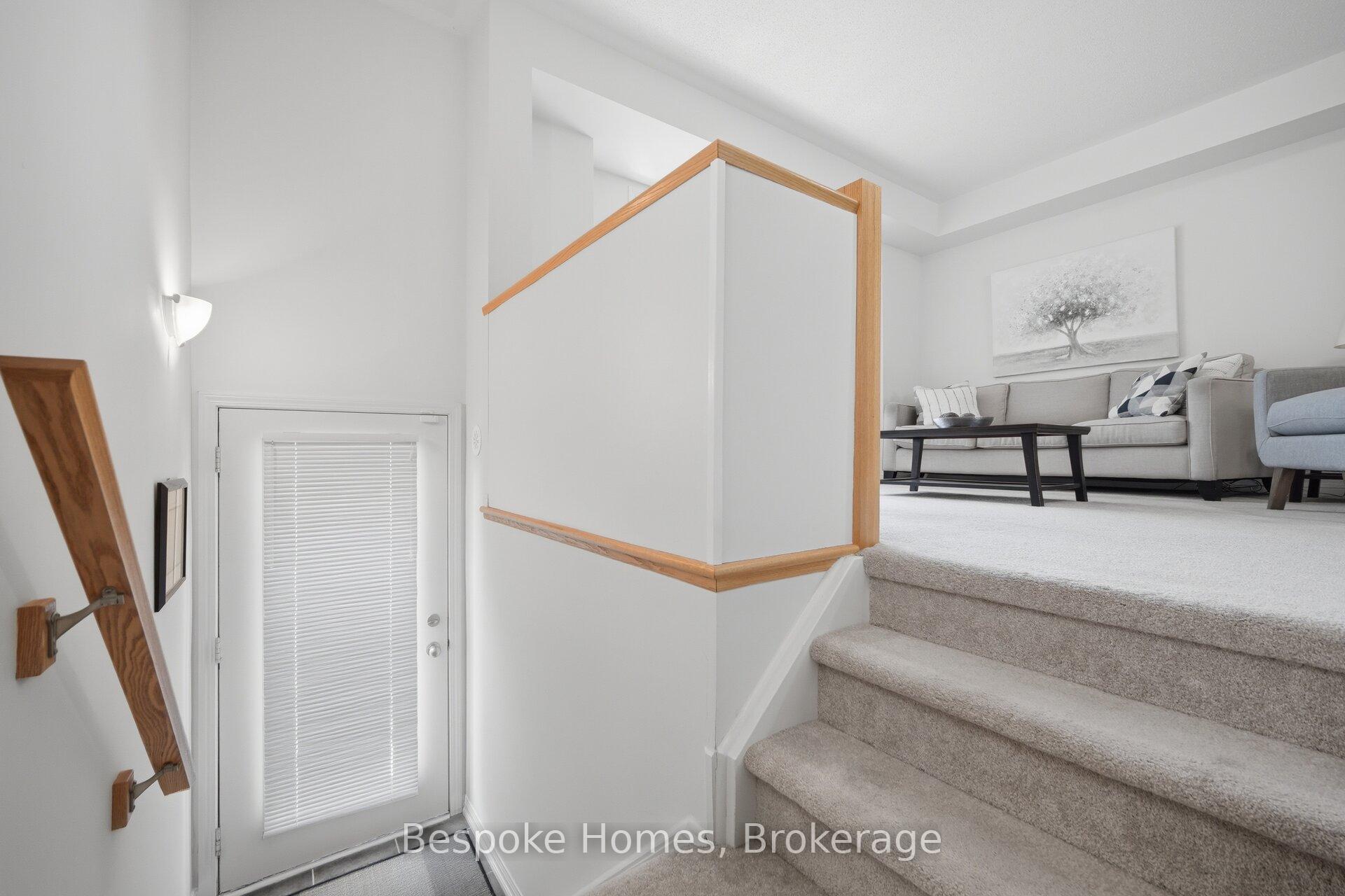 Photo 5 of 15937 Bayview Avenue, Aurora, Bayview Northeast — HOMEH