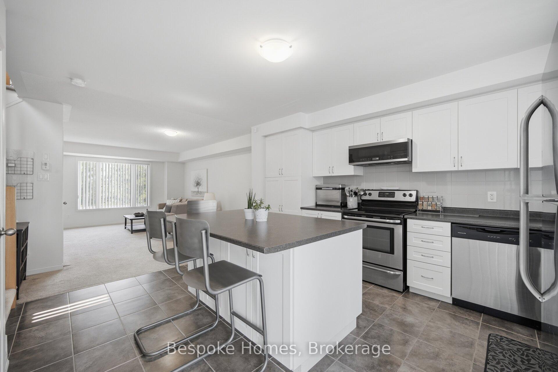 Photo 11 of 15937 Bayview Avenue, Aurora, Bayview Northeast — HOMEH