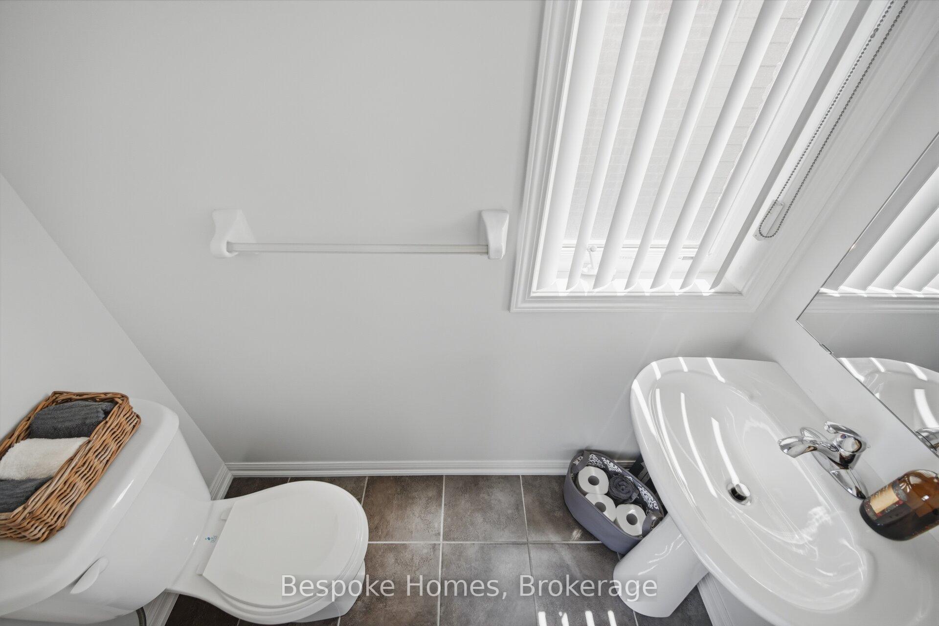 Photo 13 of 15937 Bayview Avenue, Aurora, Bayview Northeast — HOMEH