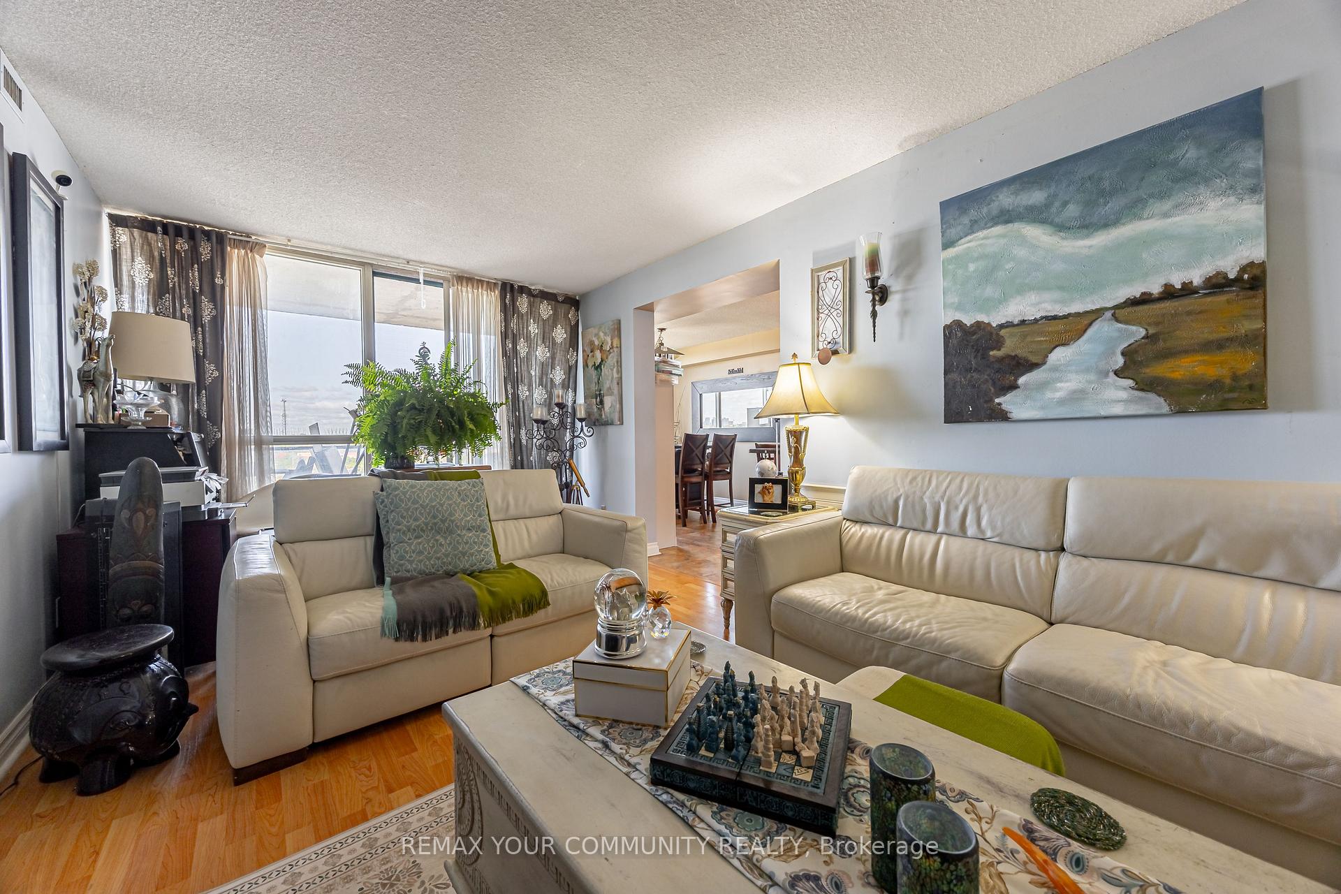 Photo 5 of Unit 1109, 4725 Sheppard Avenue E, Scarborough, Agincourt South-Malvern West — HOMEH