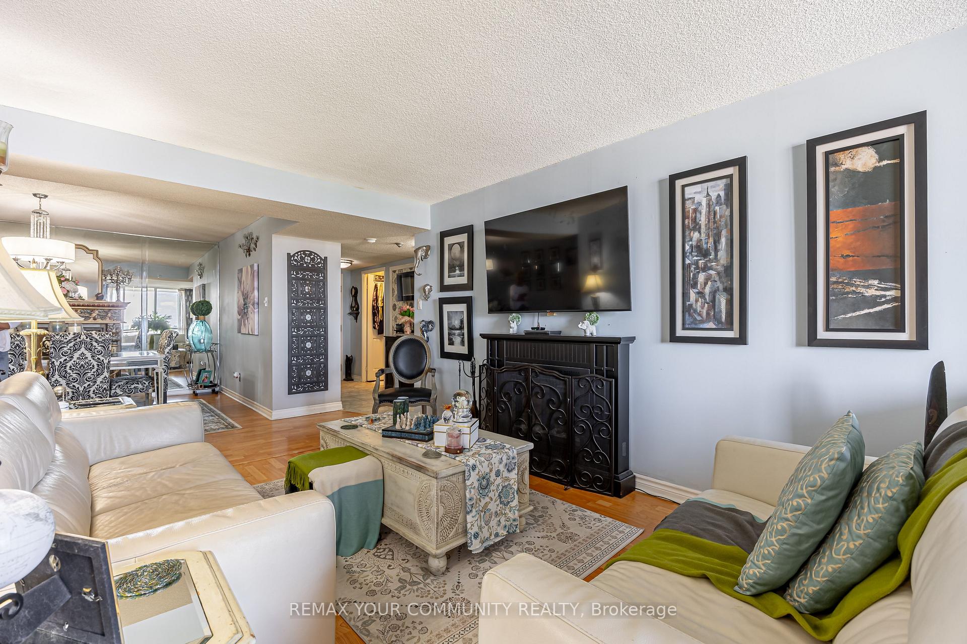 Photo 6 of Unit 1109, 4725 Sheppard Avenue E, Scarborough, Agincourt South-Malvern West — HOMEH