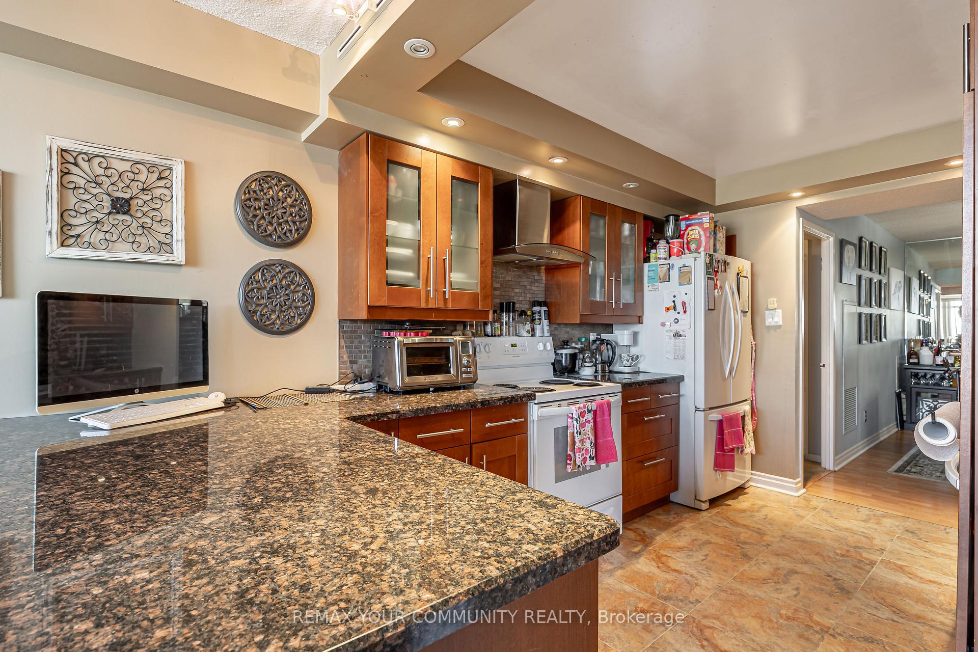 Photo 11 of Unit 1109, 4725 Sheppard Avenue E, Scarborough, Agincourt South-Malvern West — HOMEH