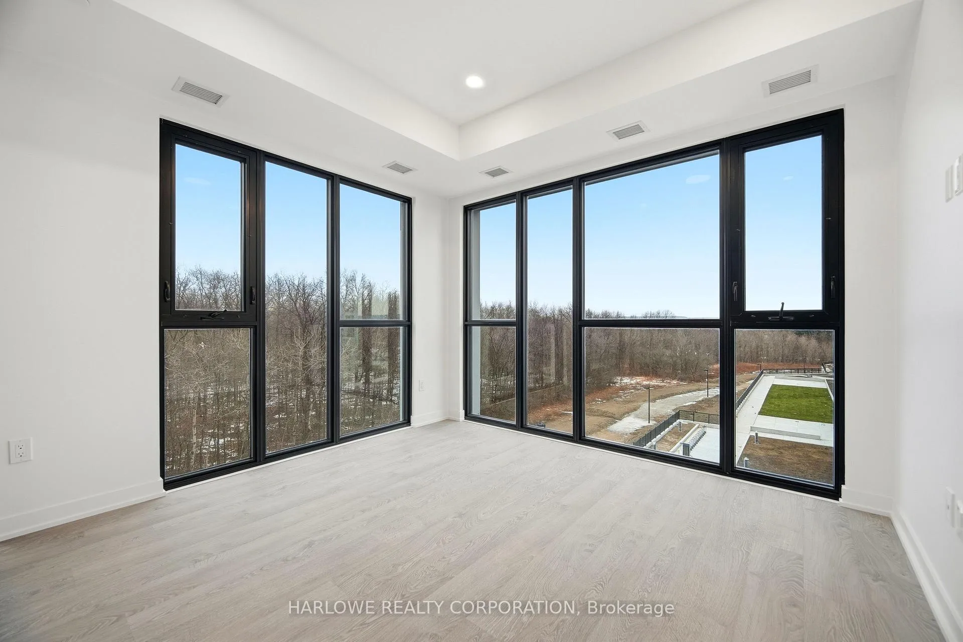 Photo 20 of Unit 420, 750 Whitlock Avenue, Milton, Cobban — HOMEH