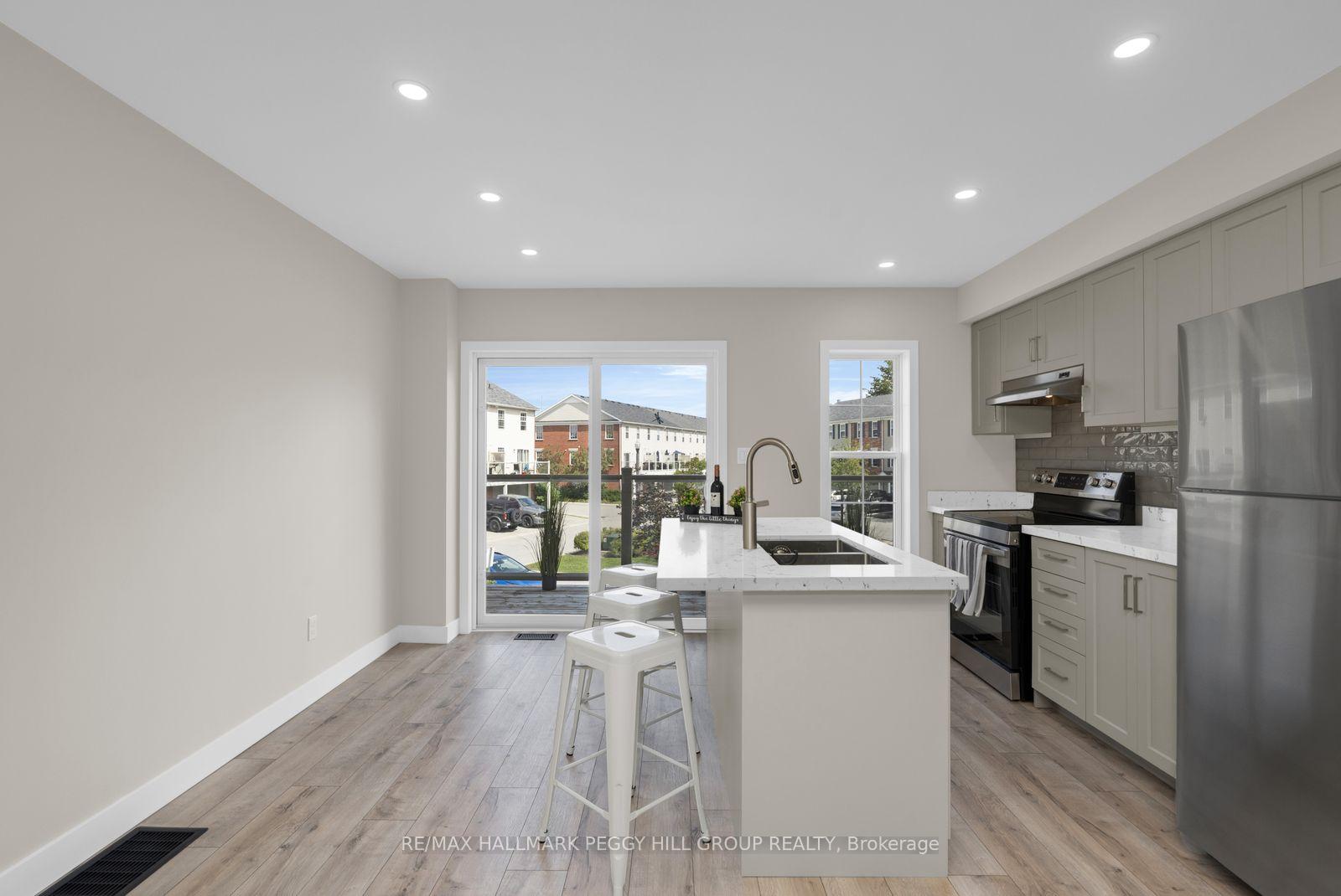 Photo 2 of Unit 19, 91 Coughlin Road, Barrie, Holly — HOMEH
