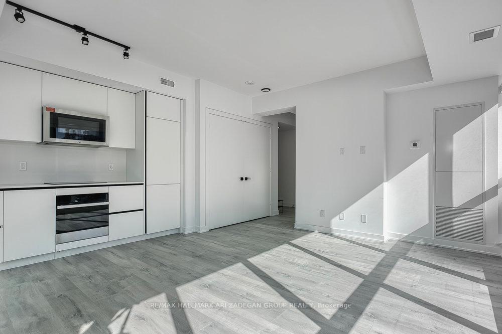 Photo 6 of Unit 4003, 327 King Street W, Toronto, Waterfront Communities — HOMEH