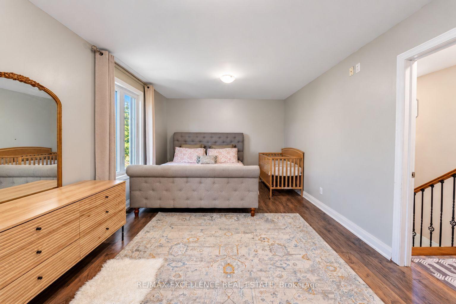 Photo 9 of 49 Barrhead Crescent, Etobicoke, Rexdale-Kipling — HOMEH