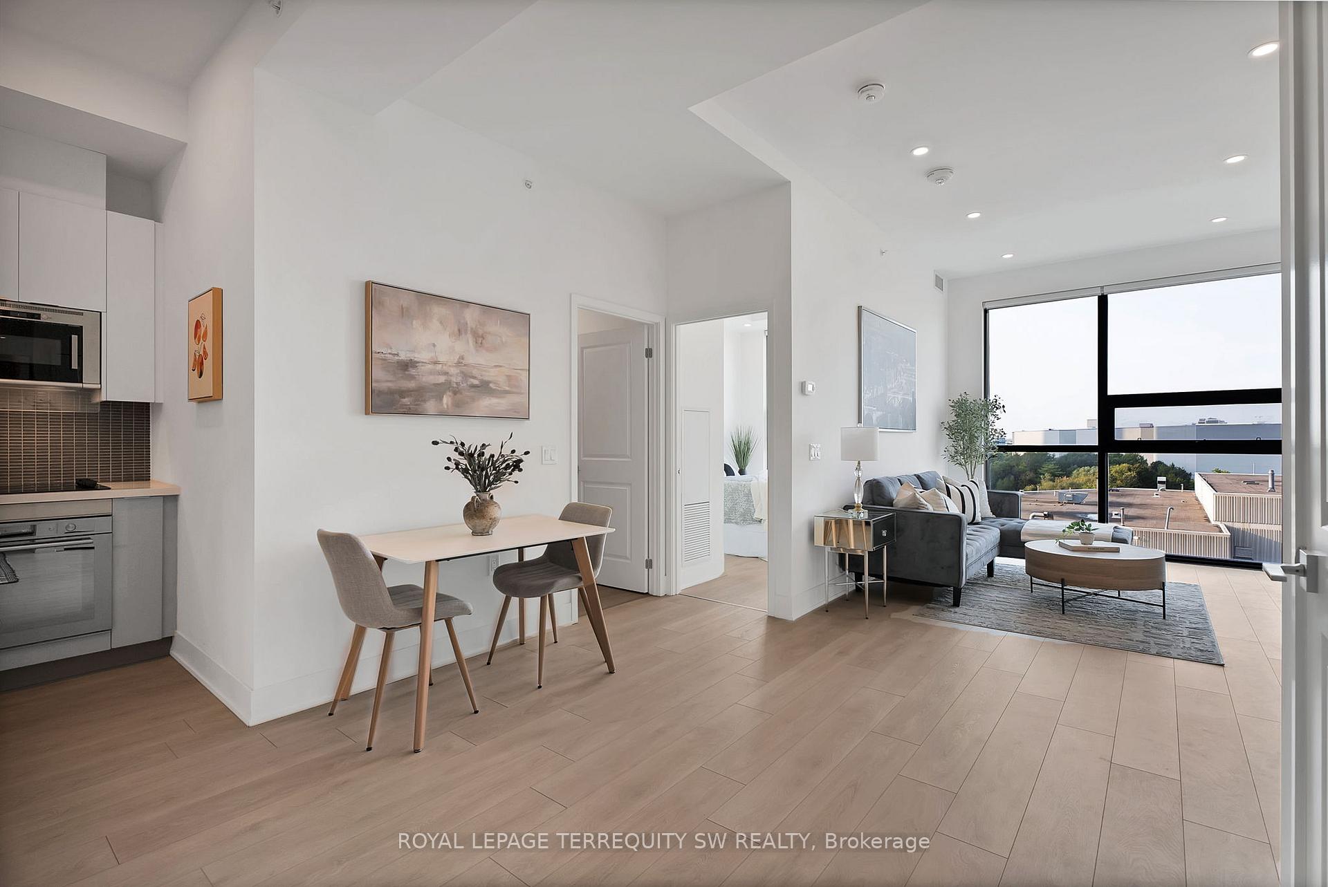 Photo 6 of Unit 515, 2916 Highway 7, Vaughan, Concord — HOMEH