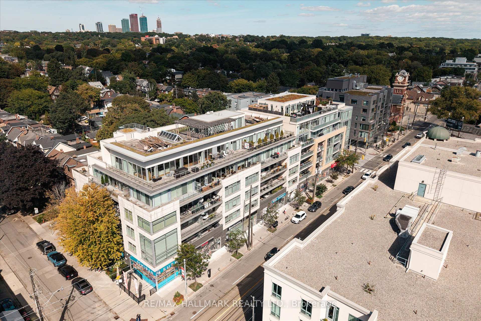 Photo 2 of Unit 403, 200 Woodbine Avenue, Toronto, The Beaches — HOMEH