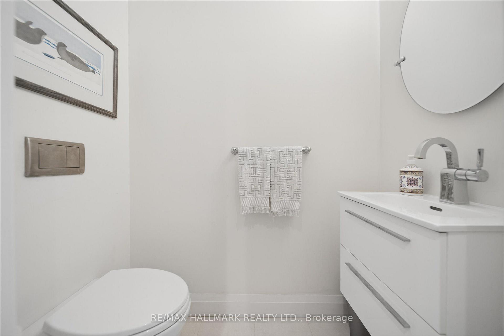 Photo 9 of Unit 403, 200 Woodbine Avenue, Toronto, The Beaches — HOMEH