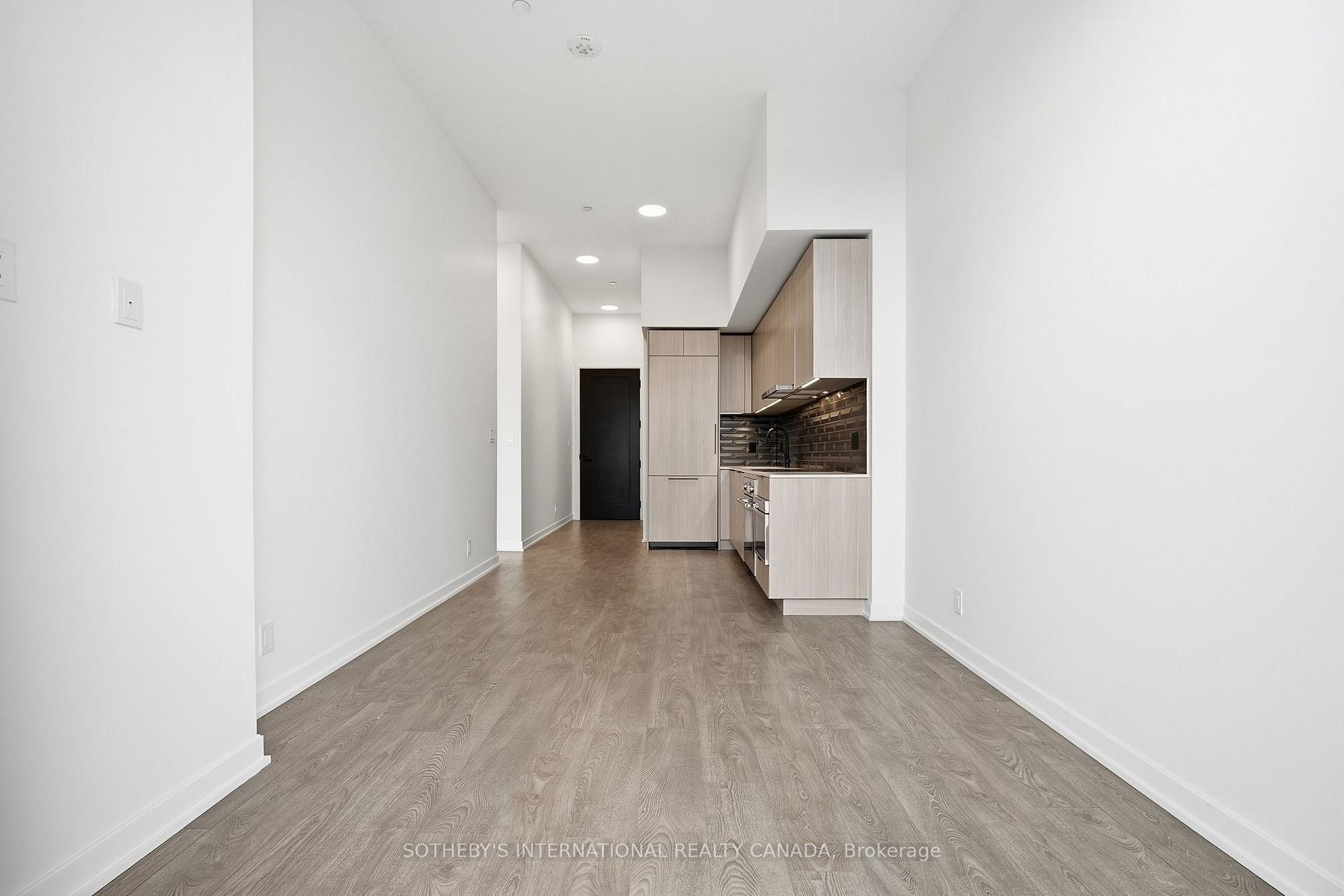 Photo 8 of Unit PH14, 88 Bathurst Street, Toronto, Niagara — HOMEH