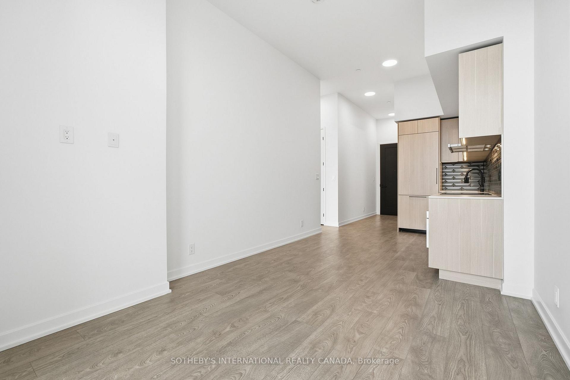 Photo 9 of Unit PH14, 88 Bathurst Street, Toronto, Niagara — HOMEH